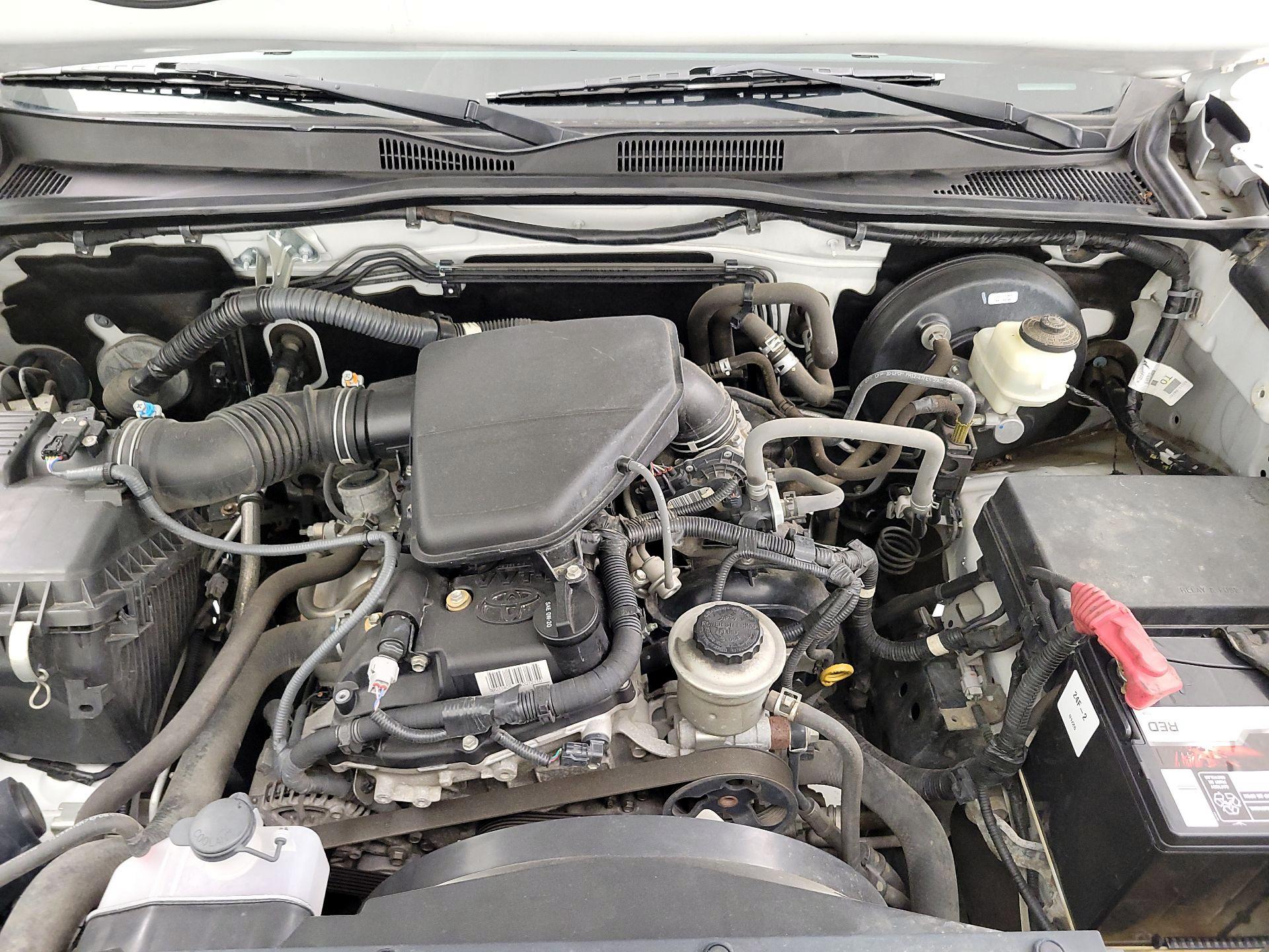 Thumbnail: 2016 Toyota Tacoma - 20