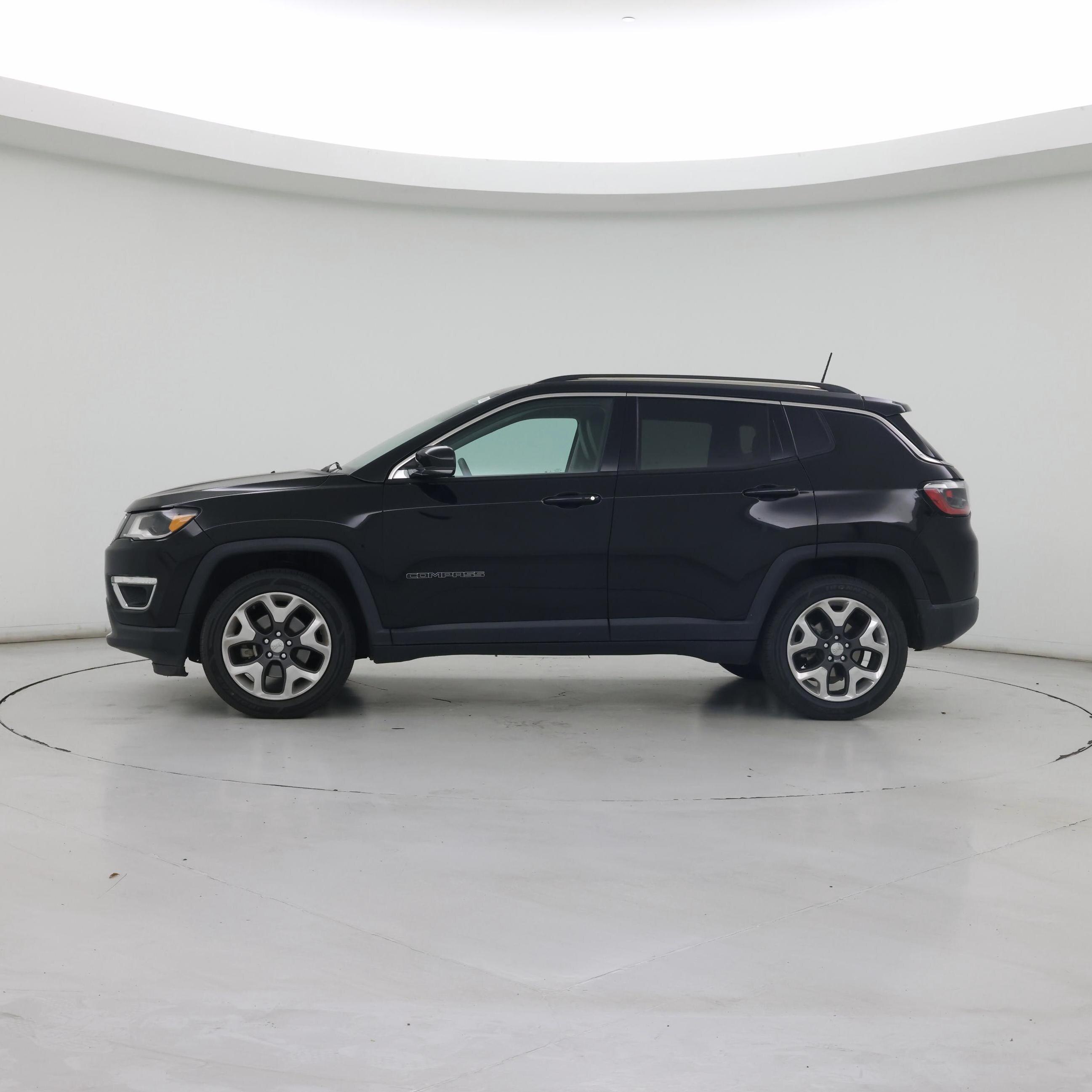 Thumbnail: 2018 Jeep Compass - 3
