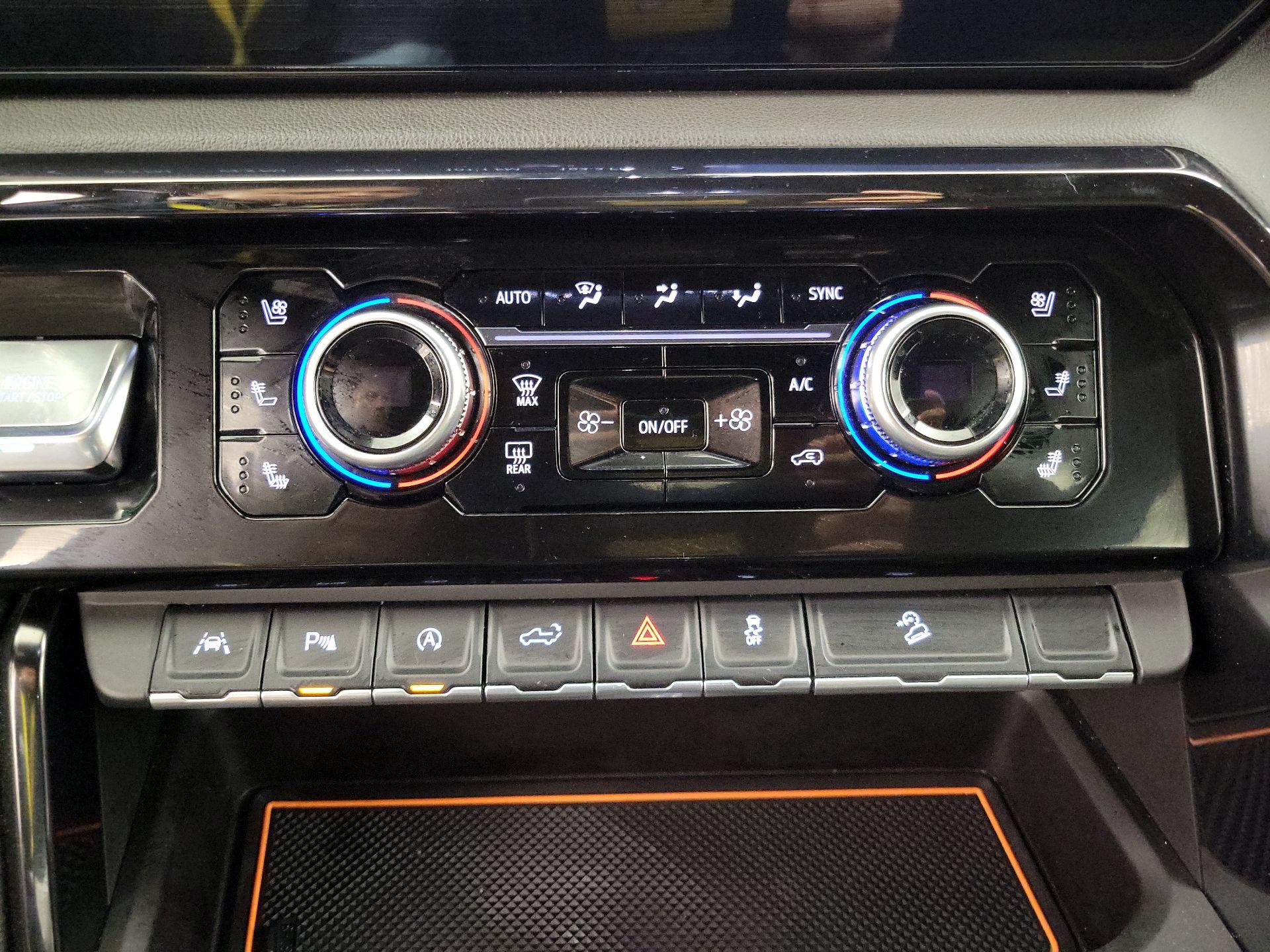 Thumbnail: 2024 GMC Sierra 1500 - 16