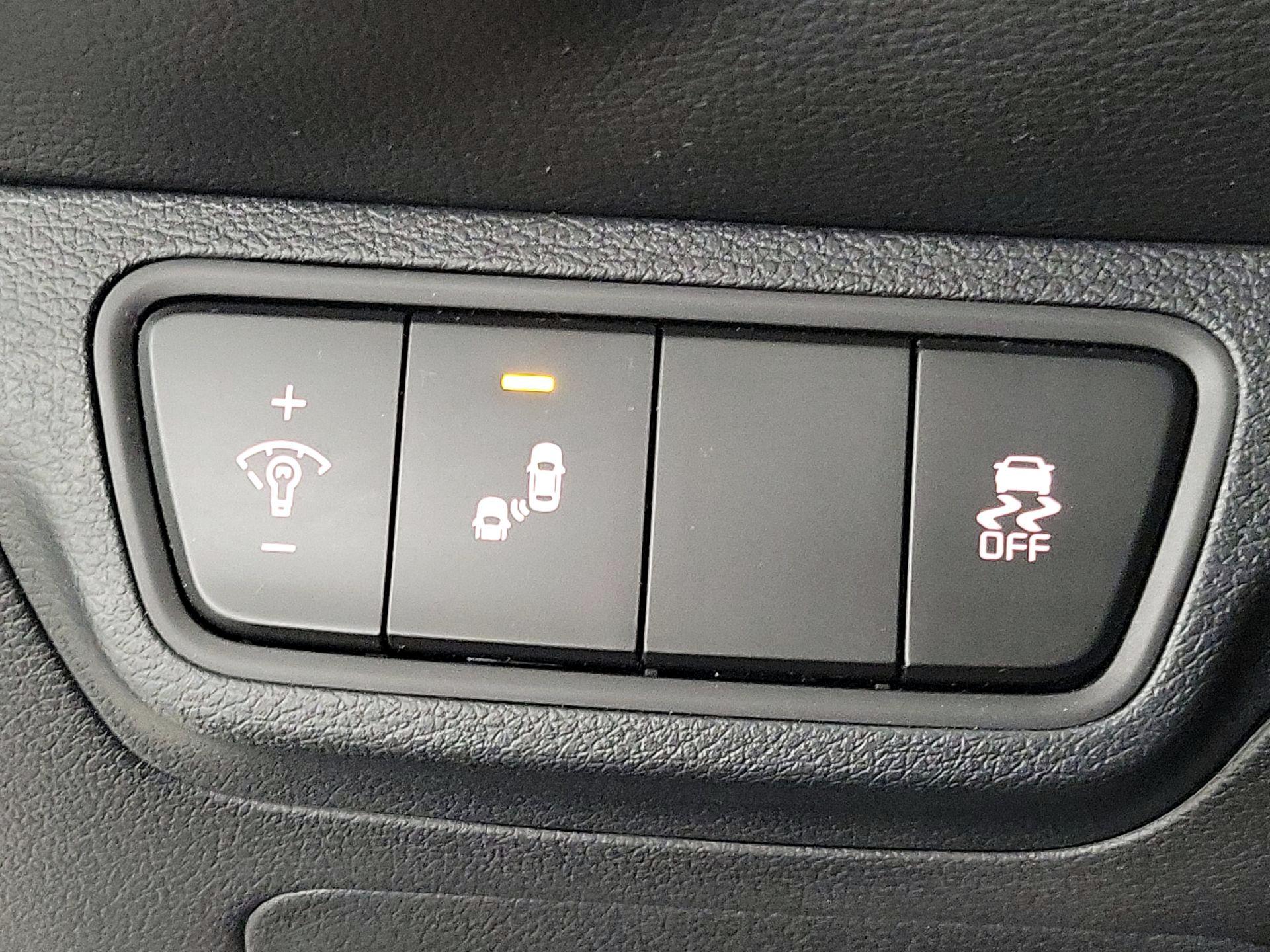 Thumbnail: 2024 Kia Forte - 13