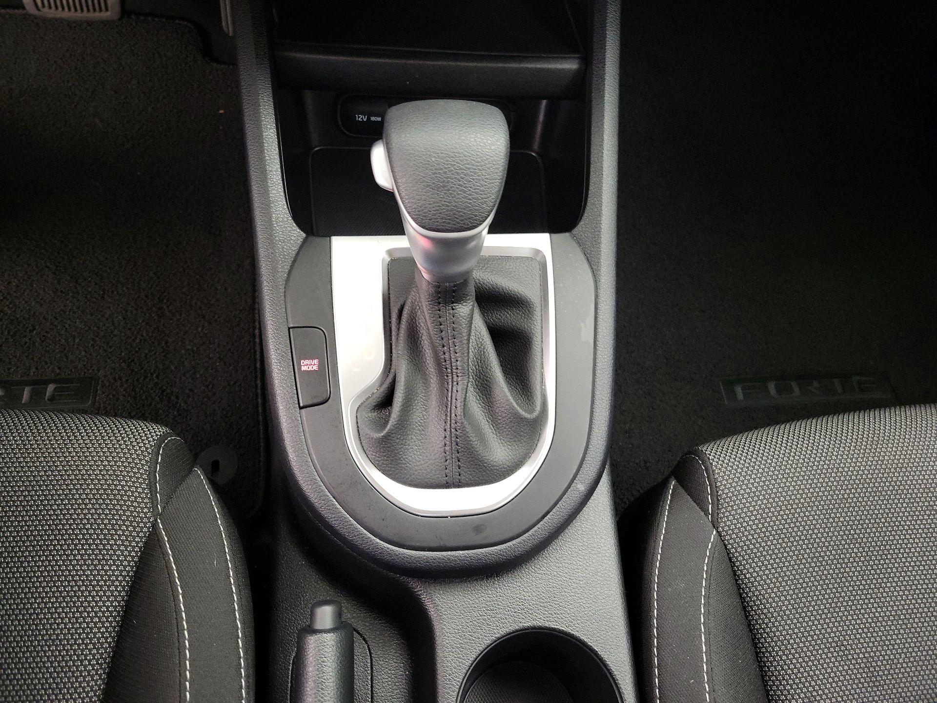 Thumbnail: 2024 Kia Forte - 16