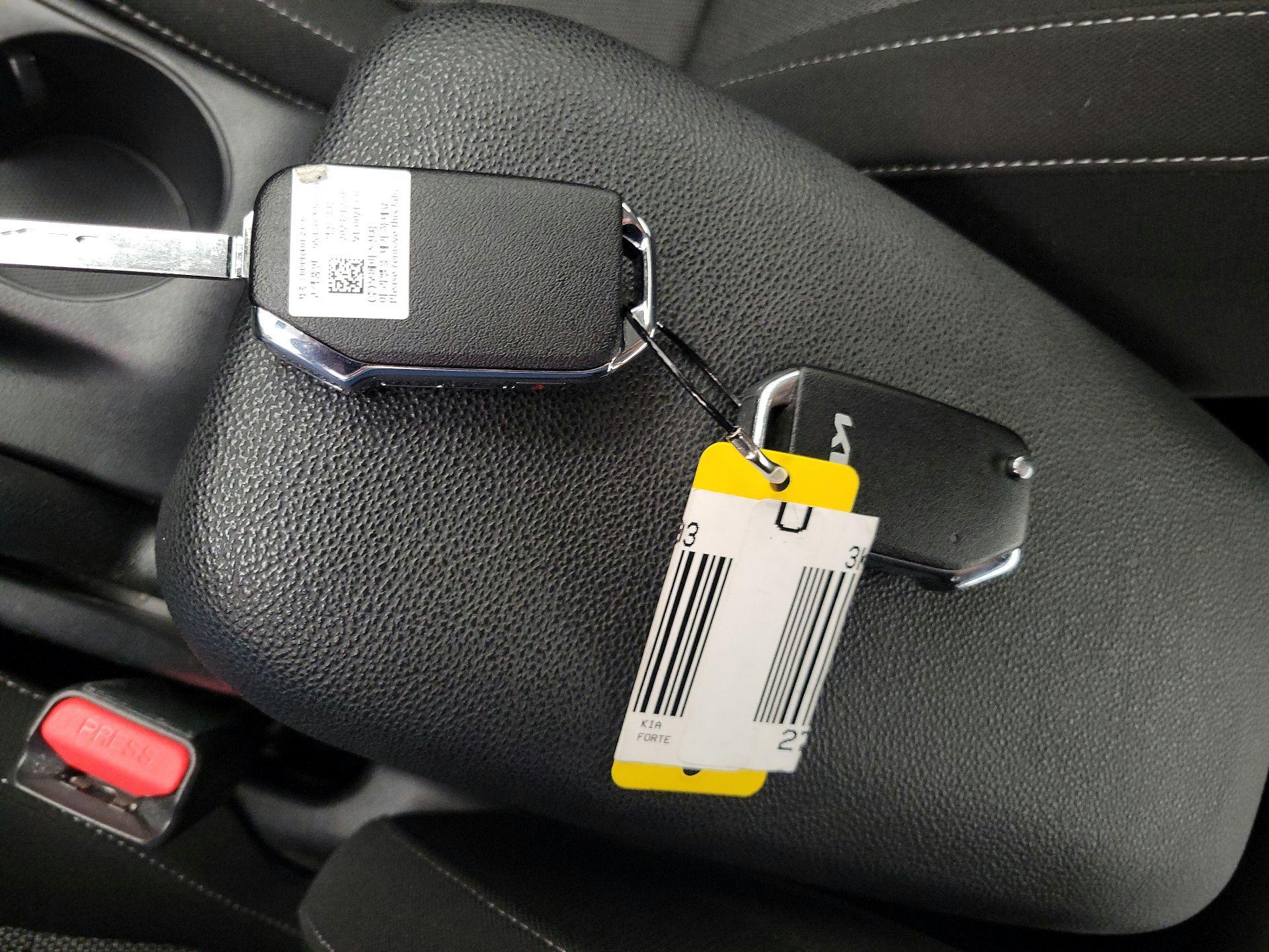 Thumbnail: 2024 Kia Forte - 20