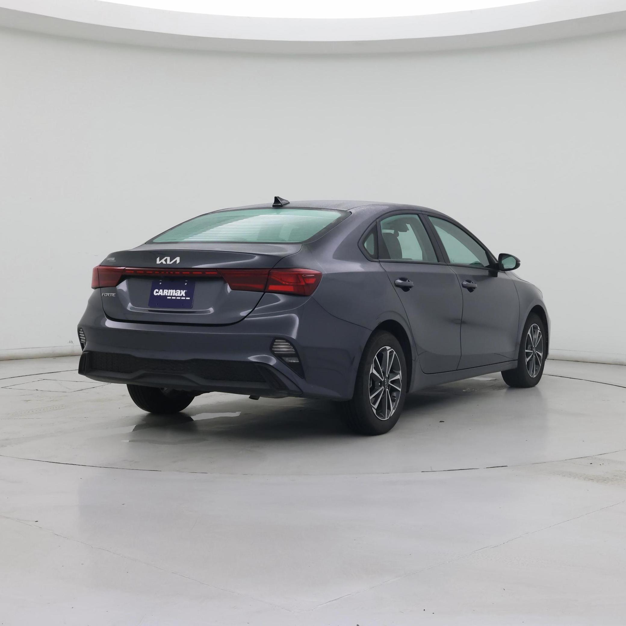 Thumbnail: 2024 Kia Forte - 8