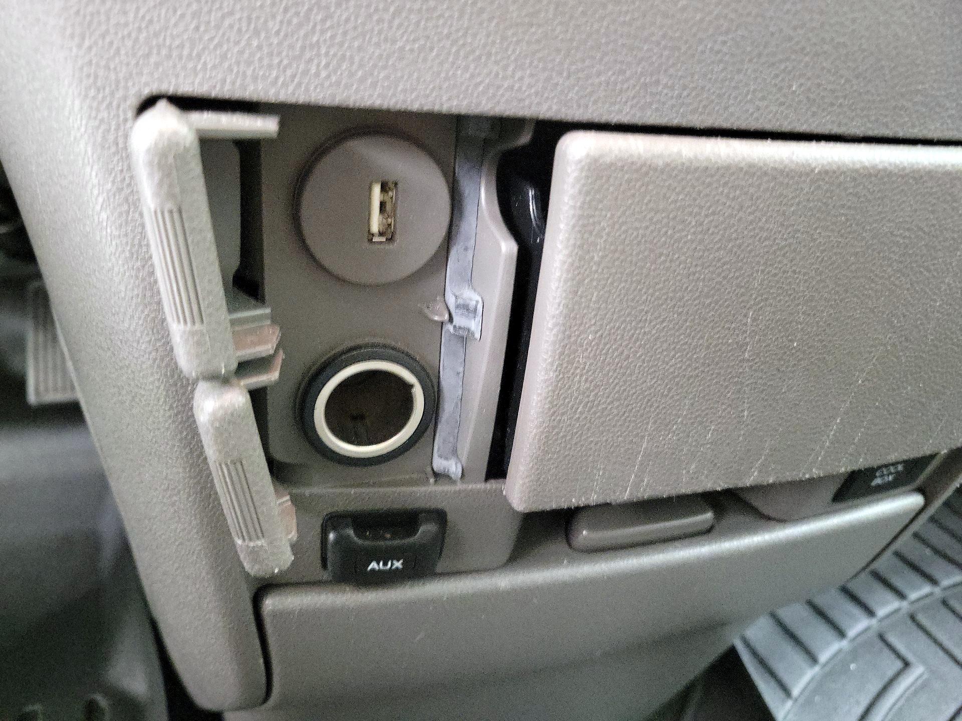 Thumbnail: 2014 Honda Odyssey - 18