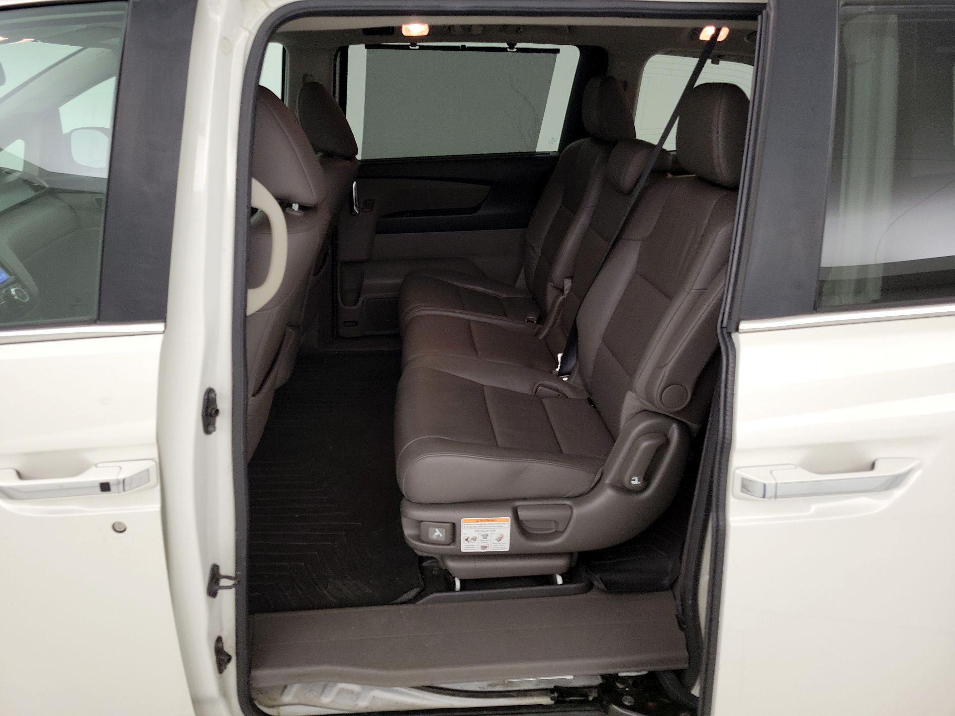 Thumbnail: 2014 Honda Odyssey - 20