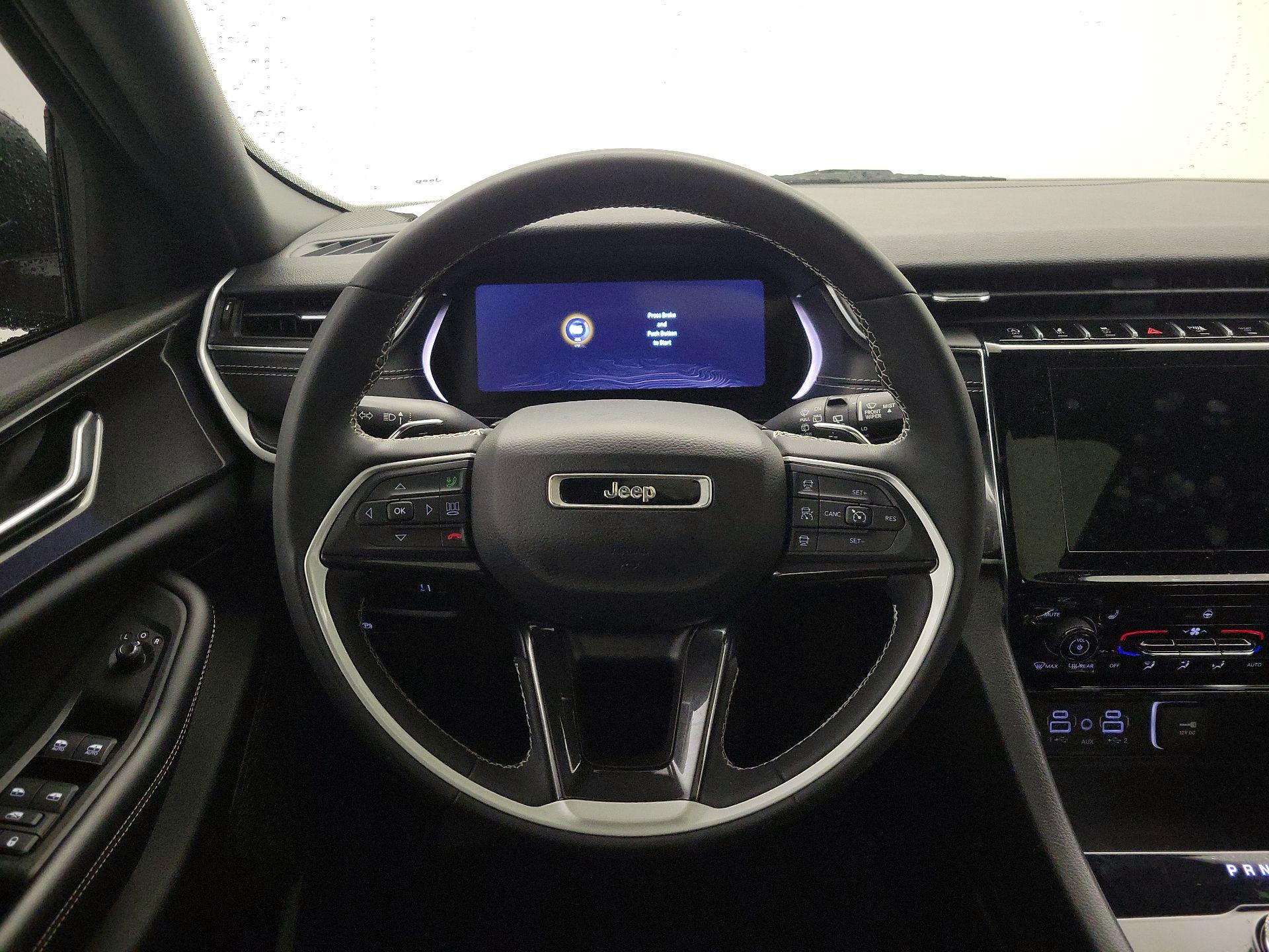 Thumbnail: 2023 Jeep Grand Cherokee - 10