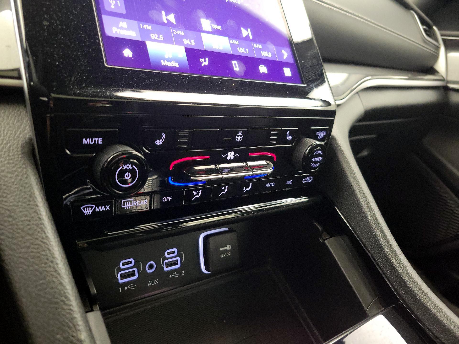 Thumbnail: 2023 Jeep Grand Cherokee - 16