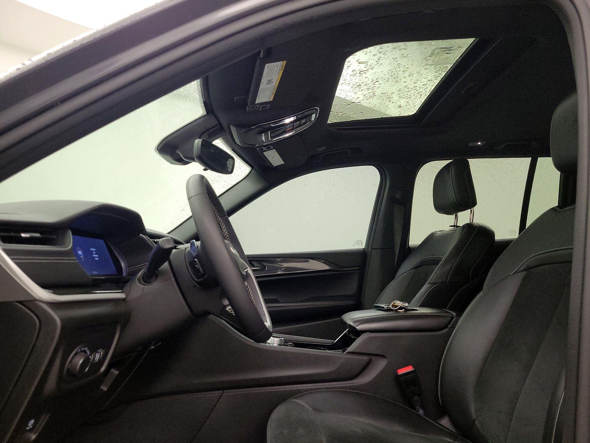 Thumbnail: 2023 Jeep Grand Cherokee - 19