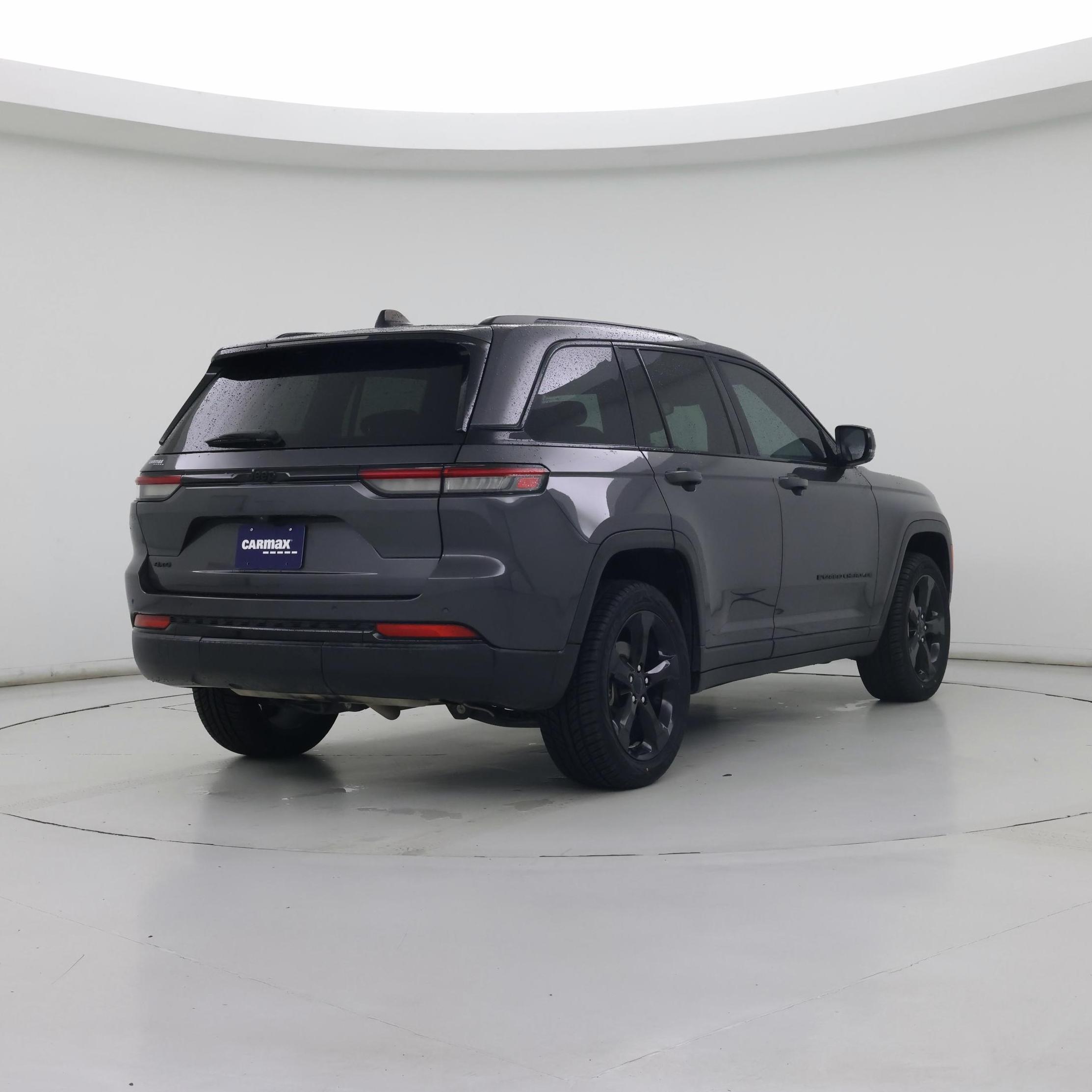 Thumbnail: 2023 Jeep Grand Cherokee - 8