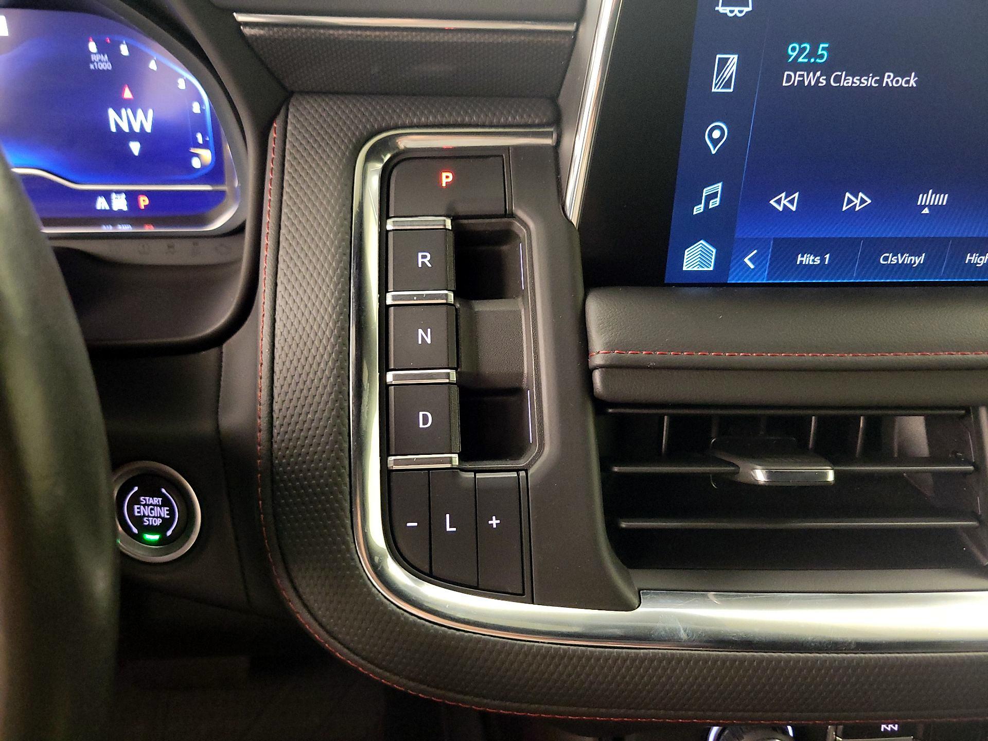 Thumbnail: 2022 Chevrolet Suburban - 18