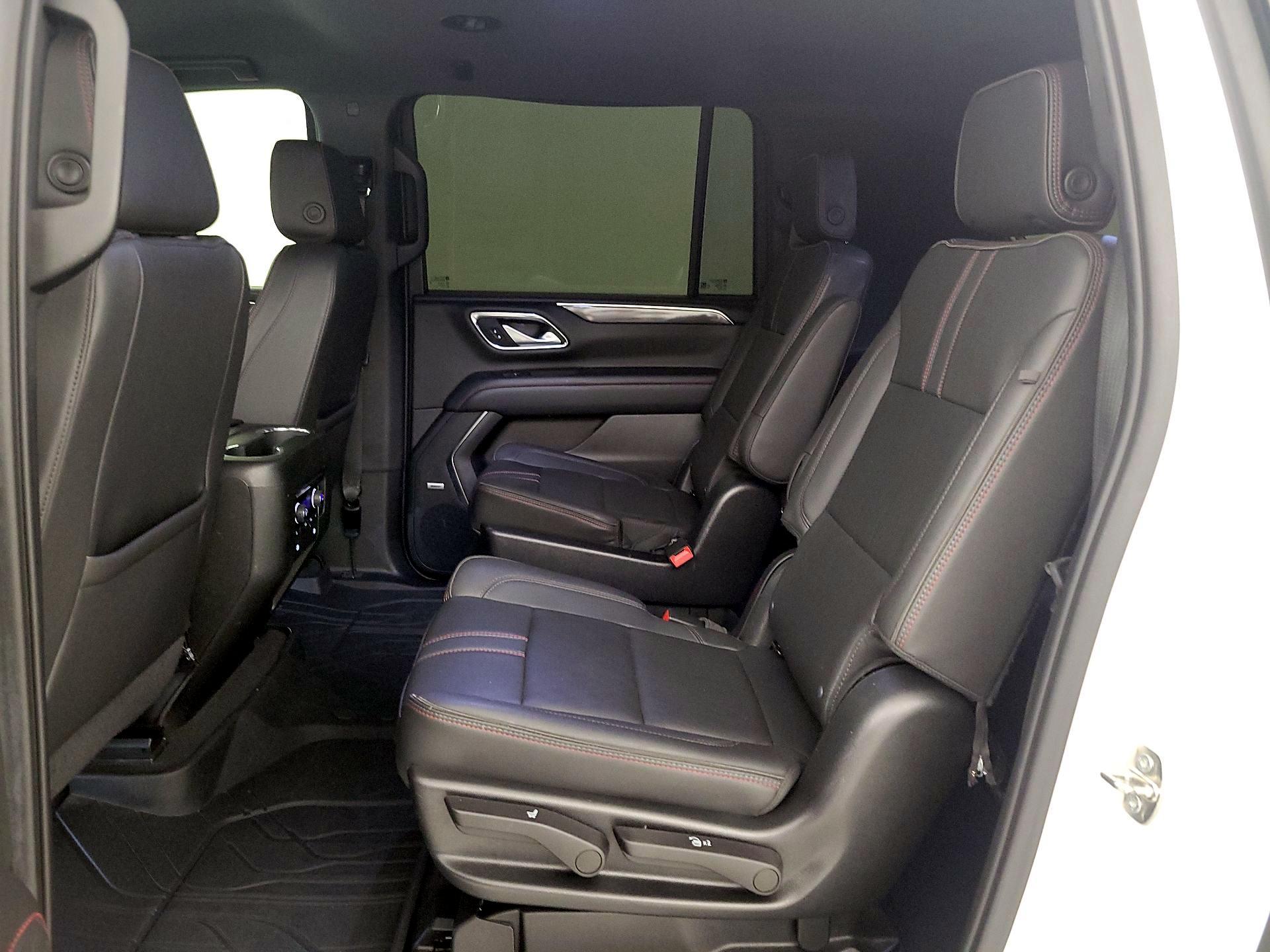 Thumbnail: 2022 Chevrolet Suburban - 19