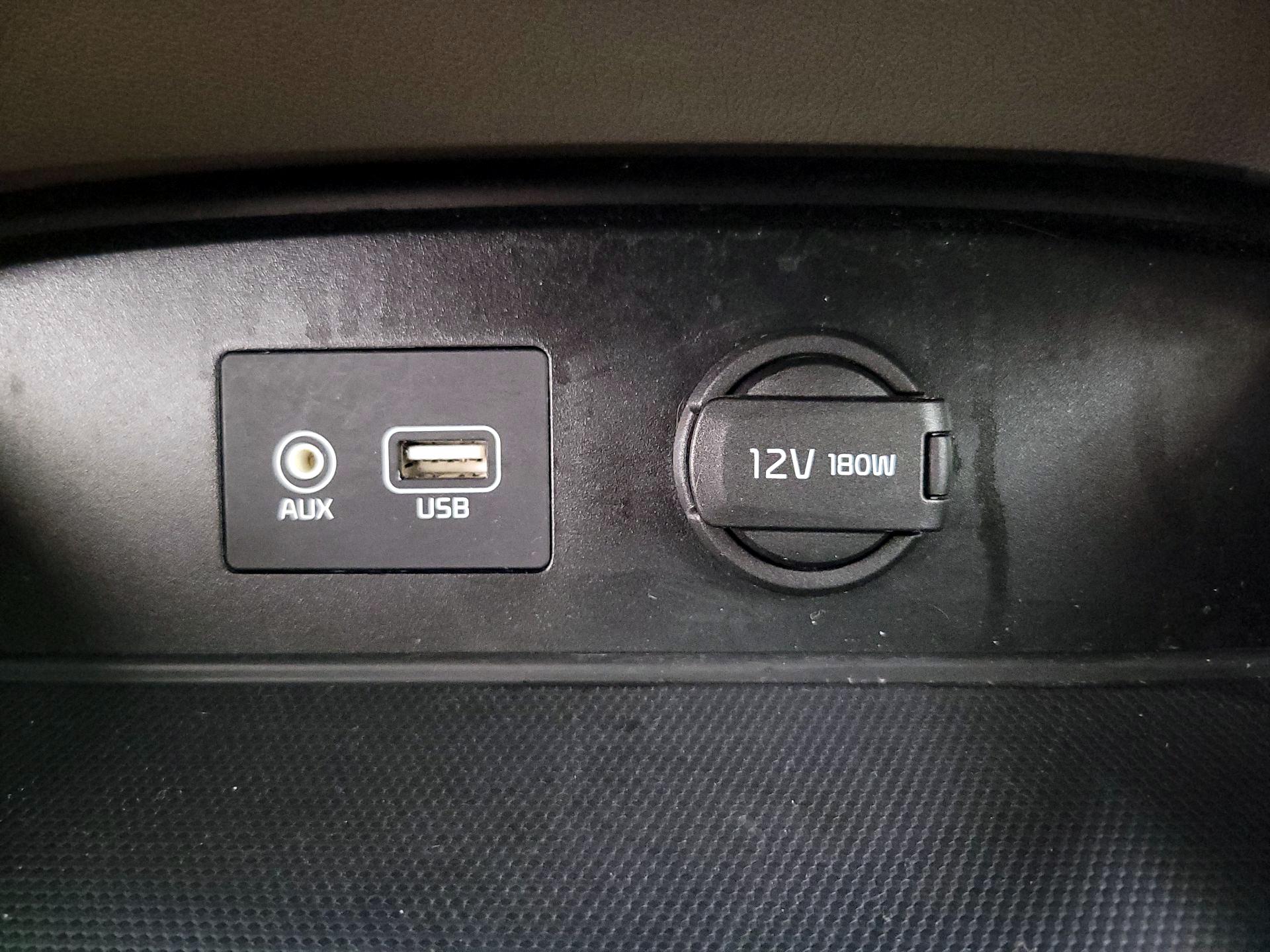 Thumbnail: 2021 Kia Sedona - 18