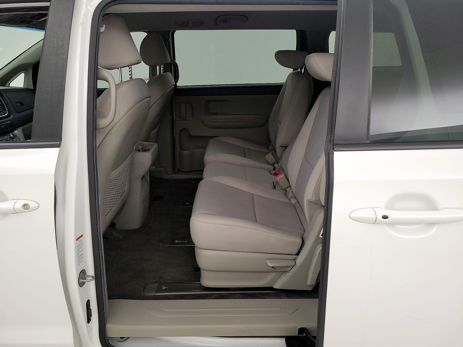 Thumbnail: 2021 Kia Sedona - 19