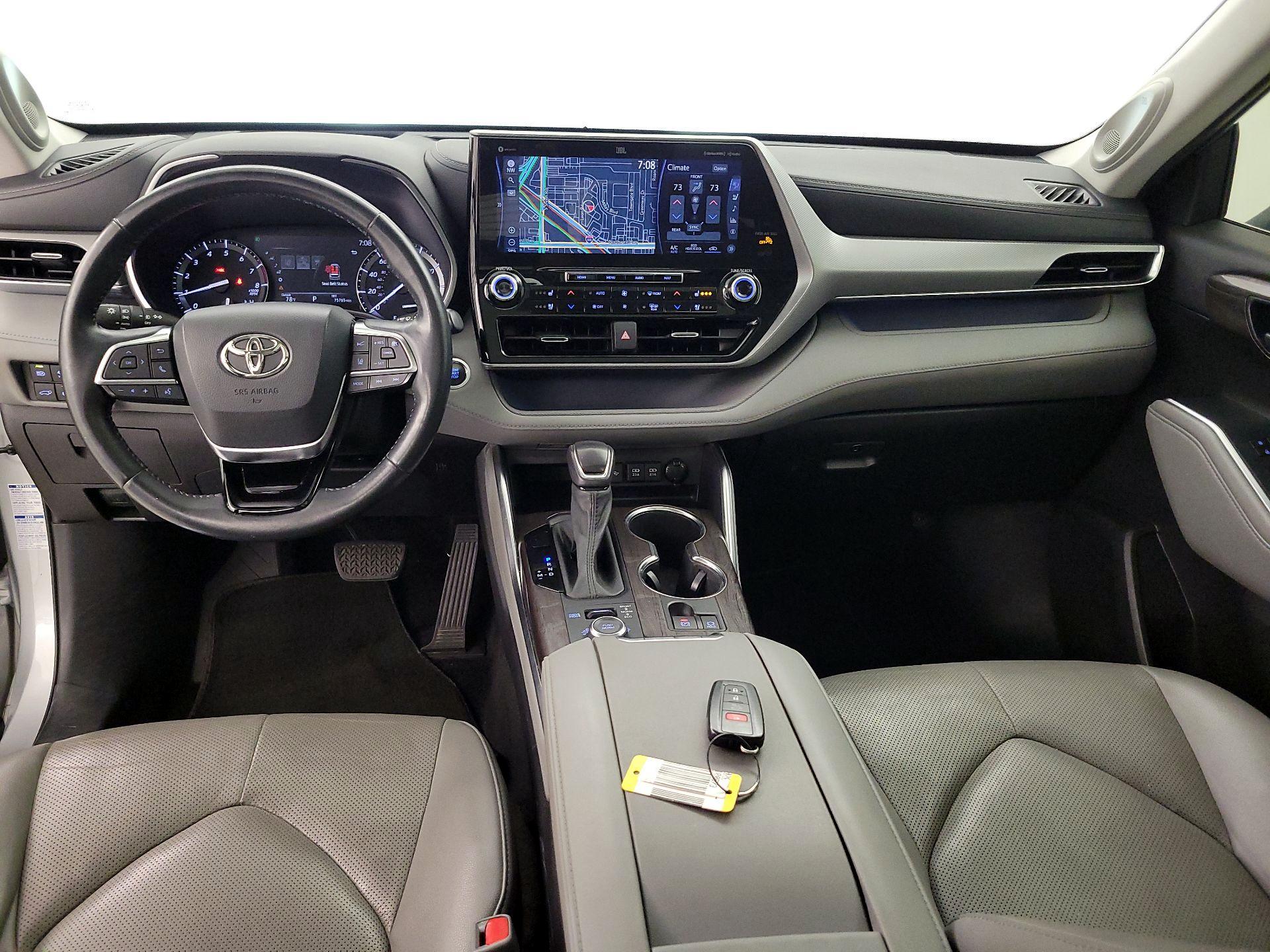 Thumbnail: 2021 Toyota Highlander - 9