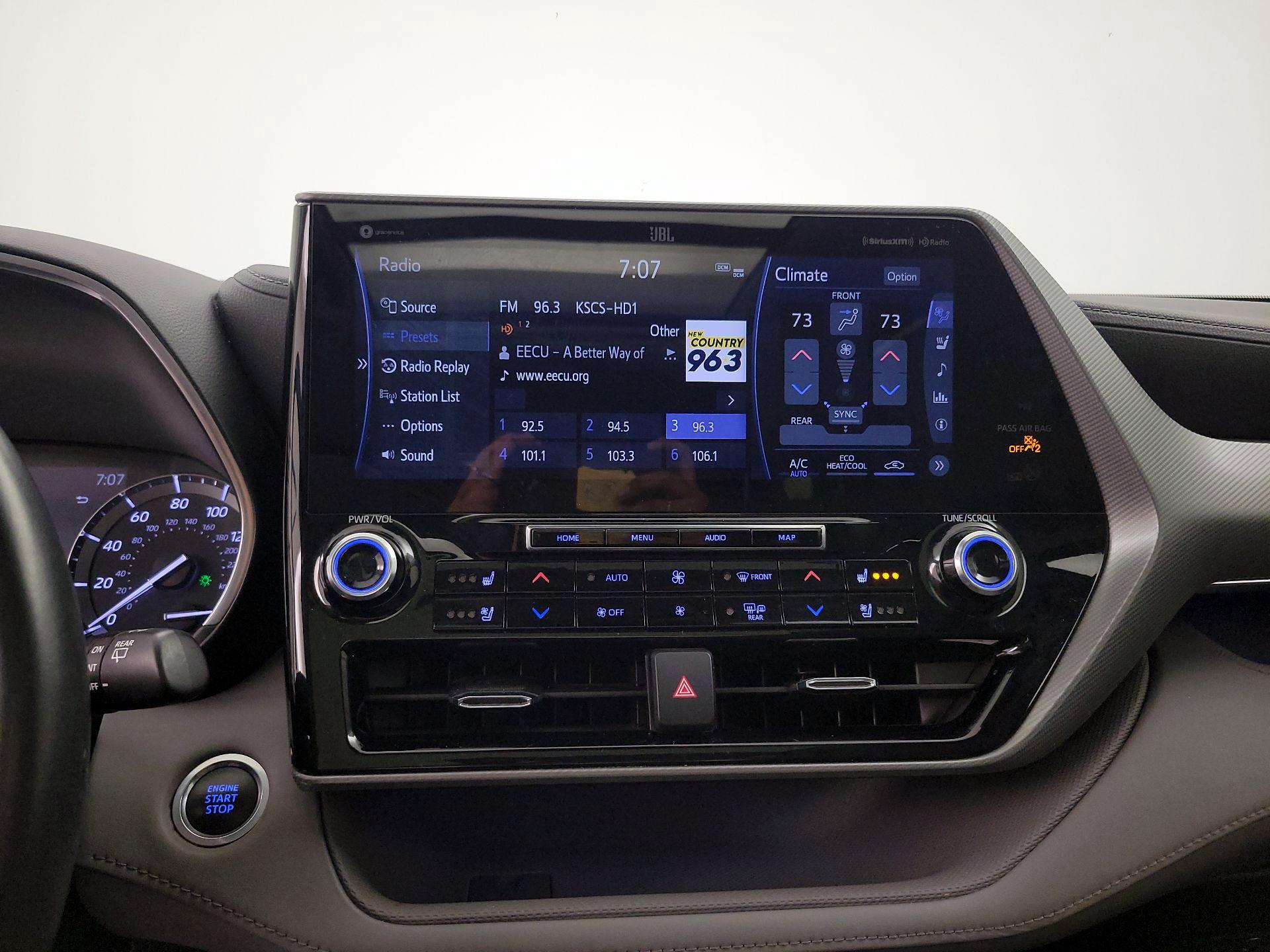 Thumbnail: 2021 Toyota Highlander - 16