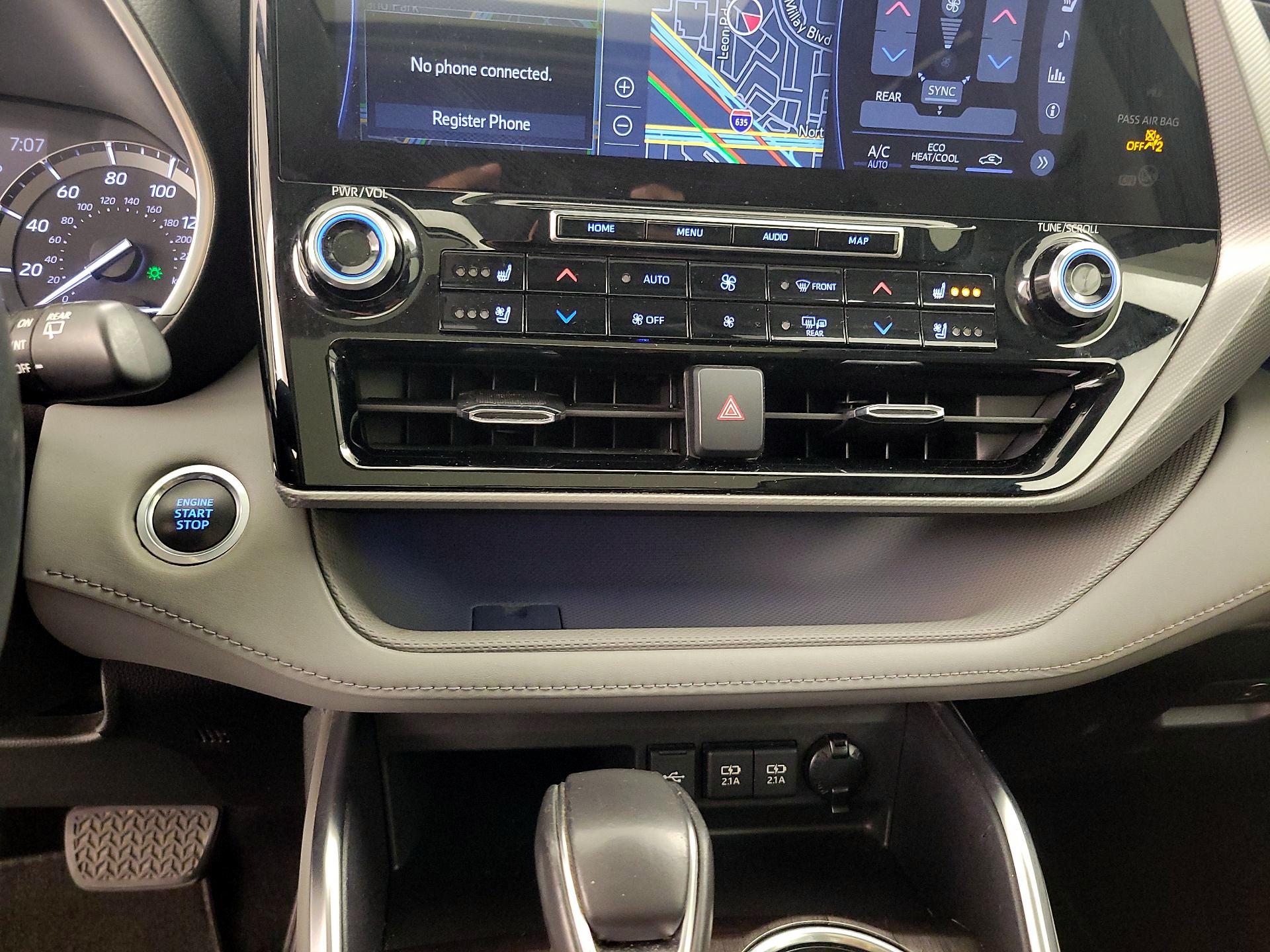Thumbnail: 2021 Toyota Highlander - 17