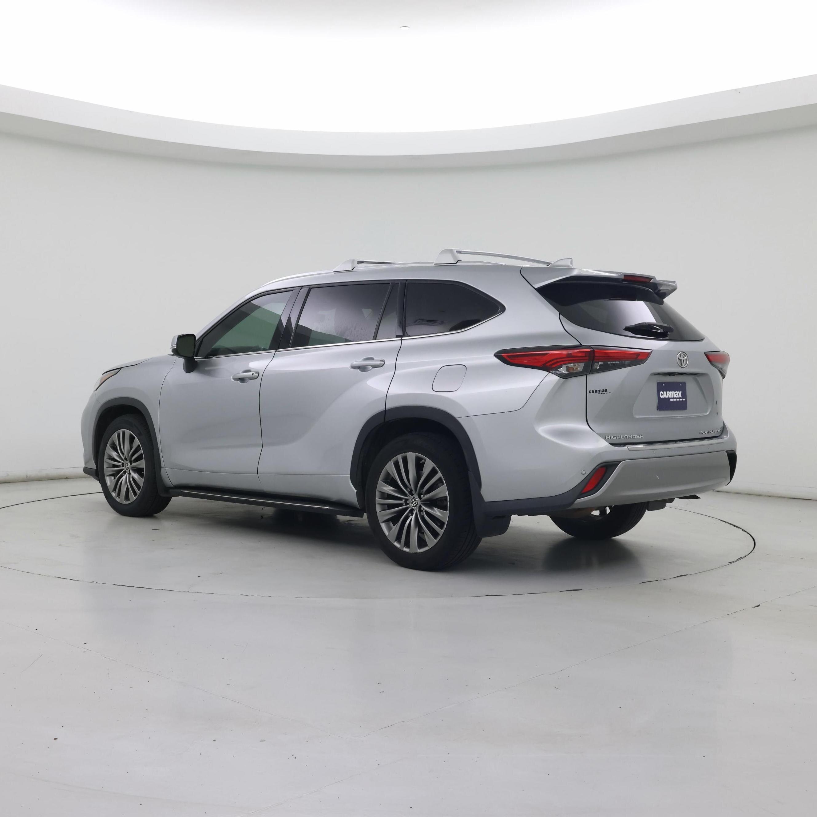Thumbnail: 2021 Toyota Highlander - 2