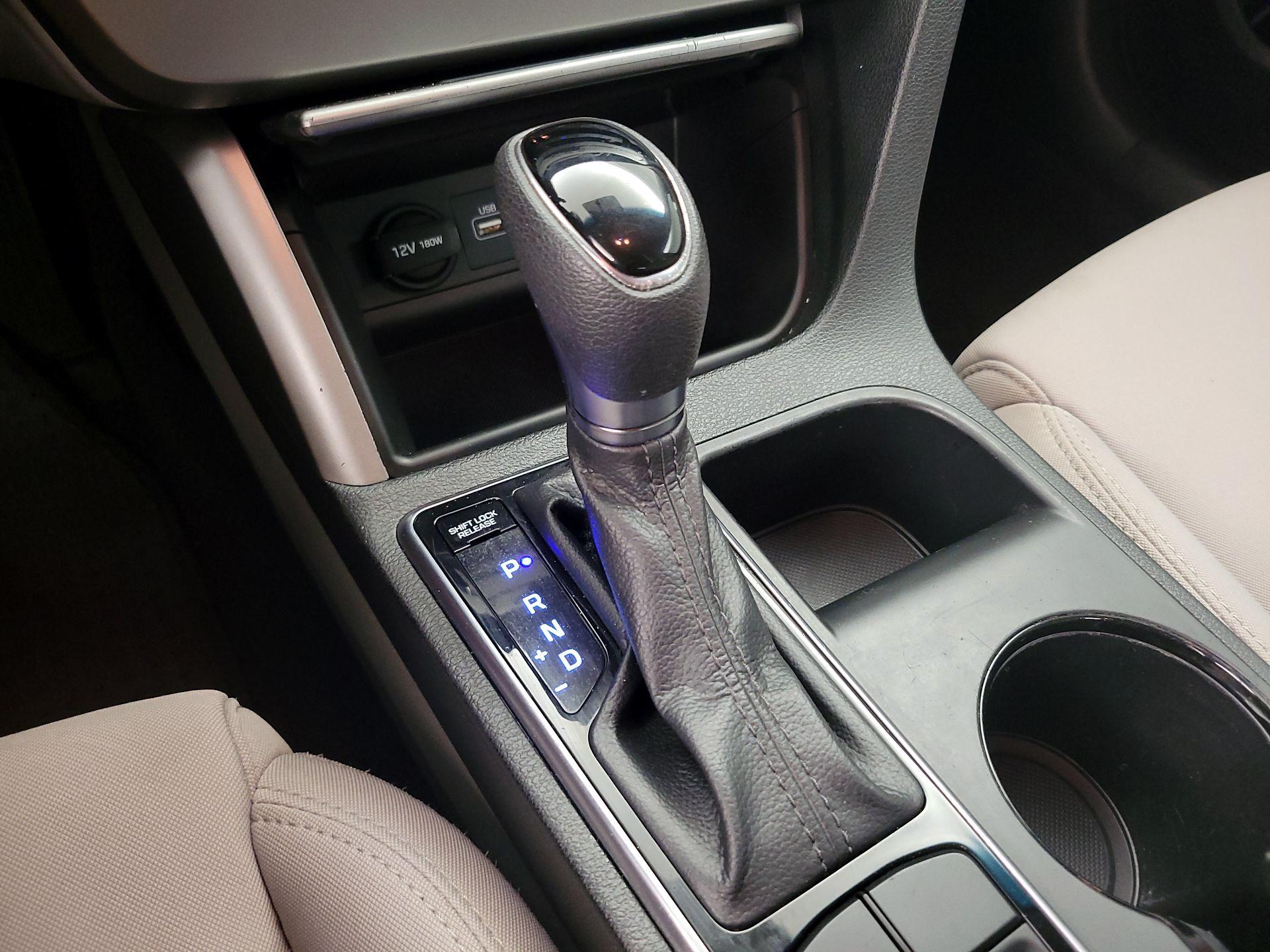 Thumbnail: 2015 Hyundai Sonata - 16