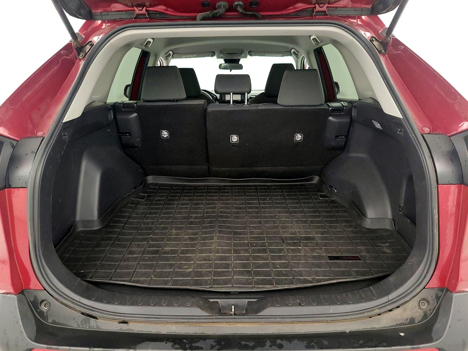 Thumbnail: 2020 Toyota RAV4 - 20
