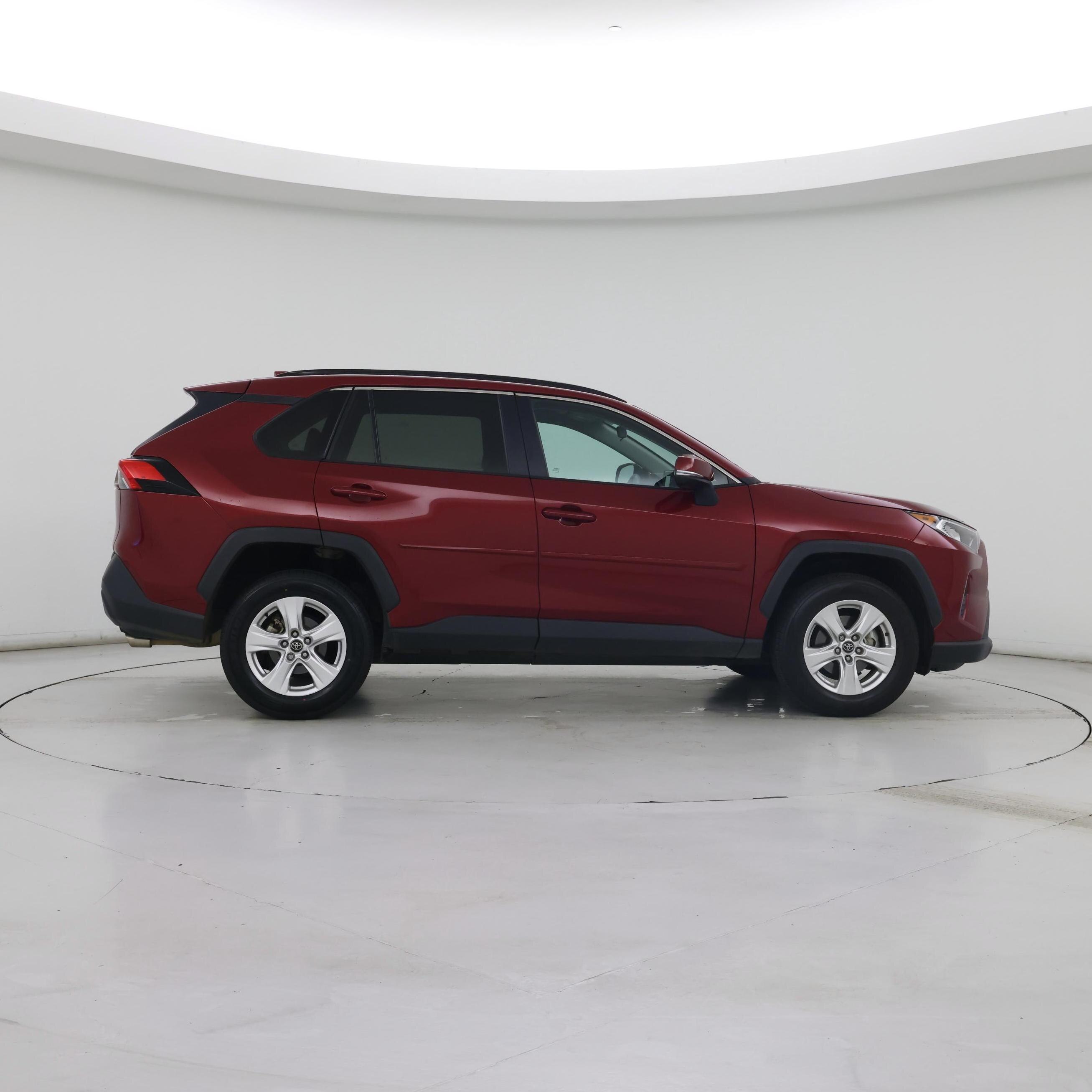 Thumbnail: 2020 Toyota RAV4 - 7