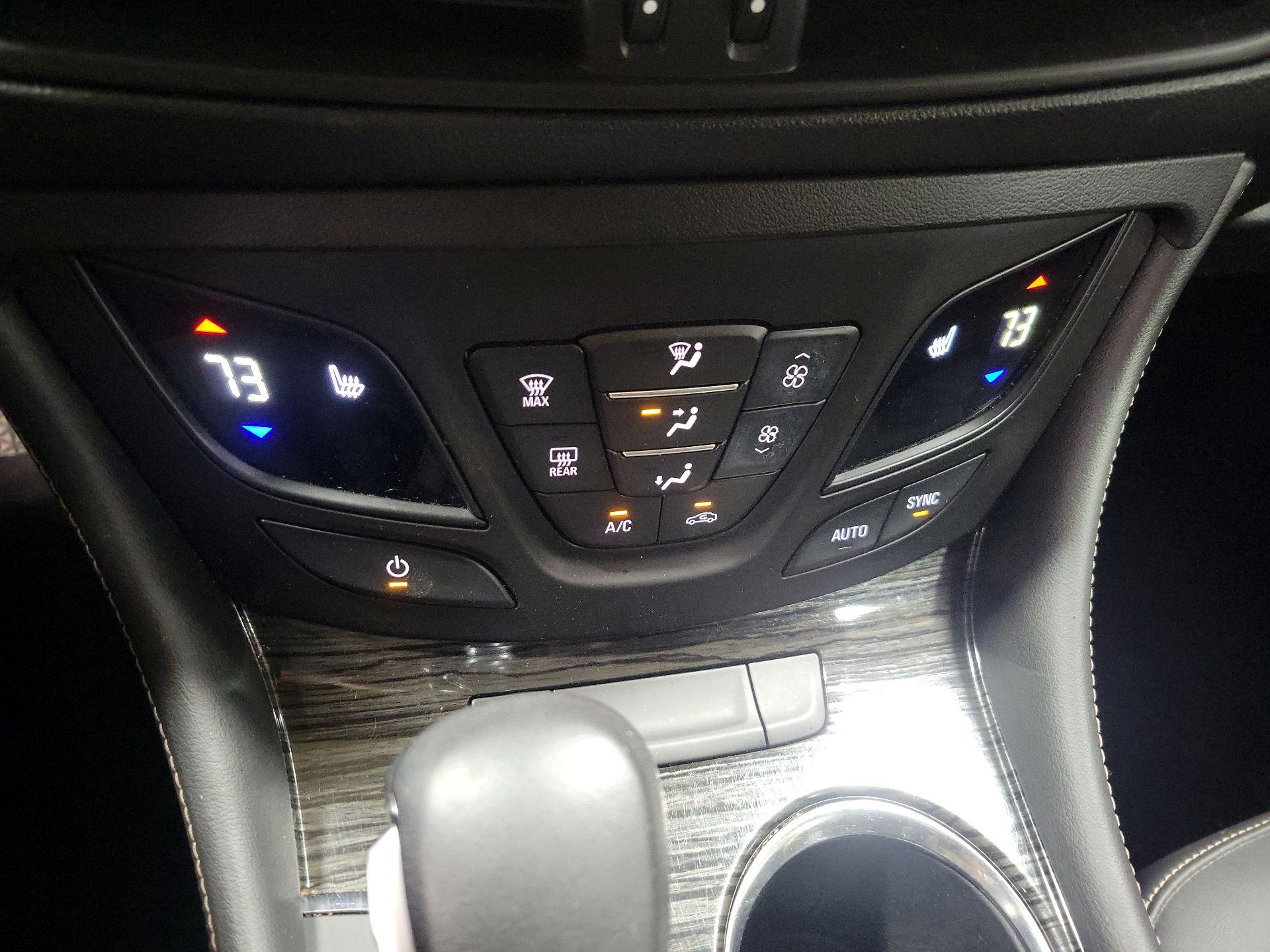 Thumbnail: 2017 Buick Envision - 17