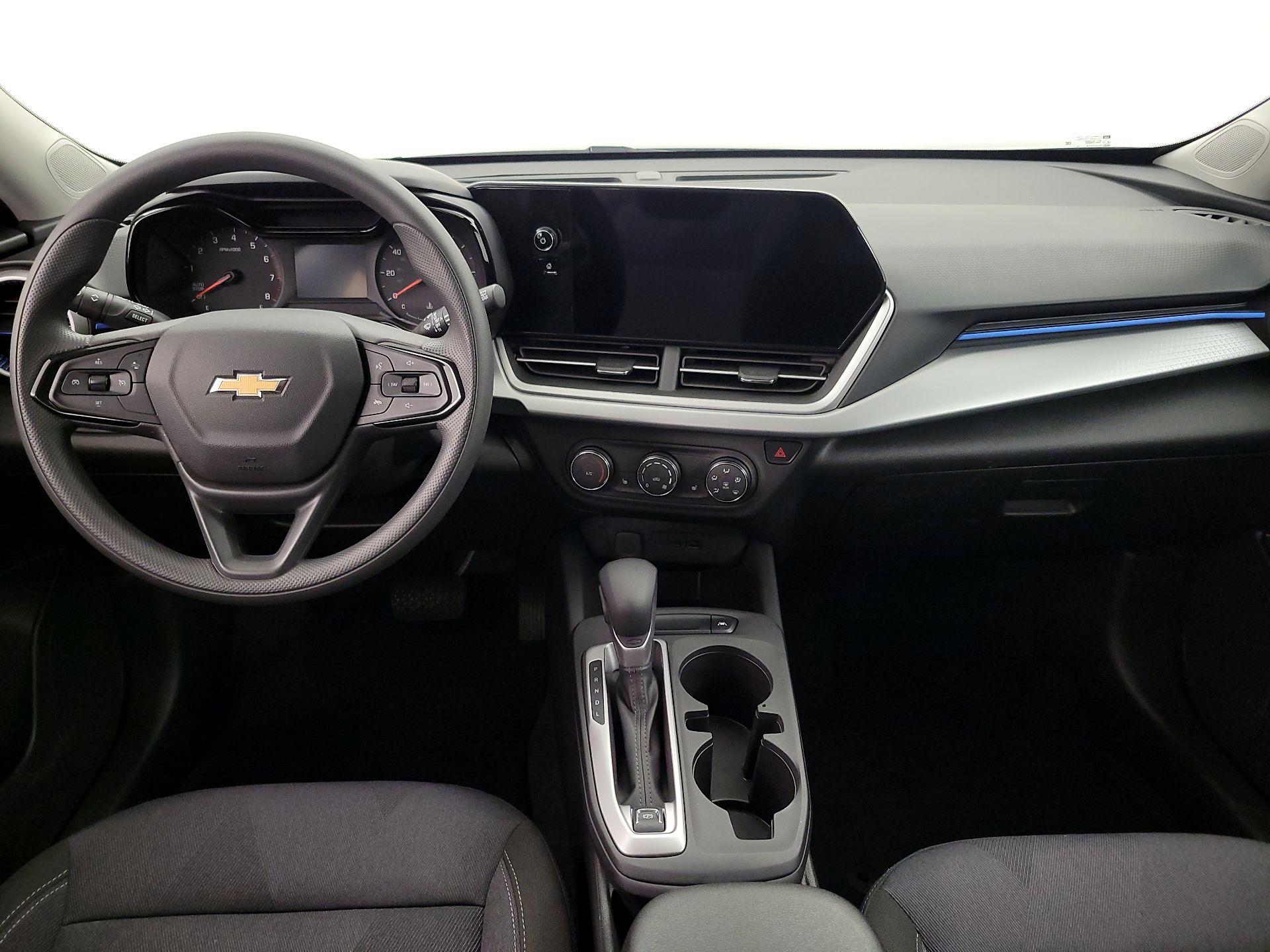 Thumbnail: 2025 Chevrolet Trax - 9