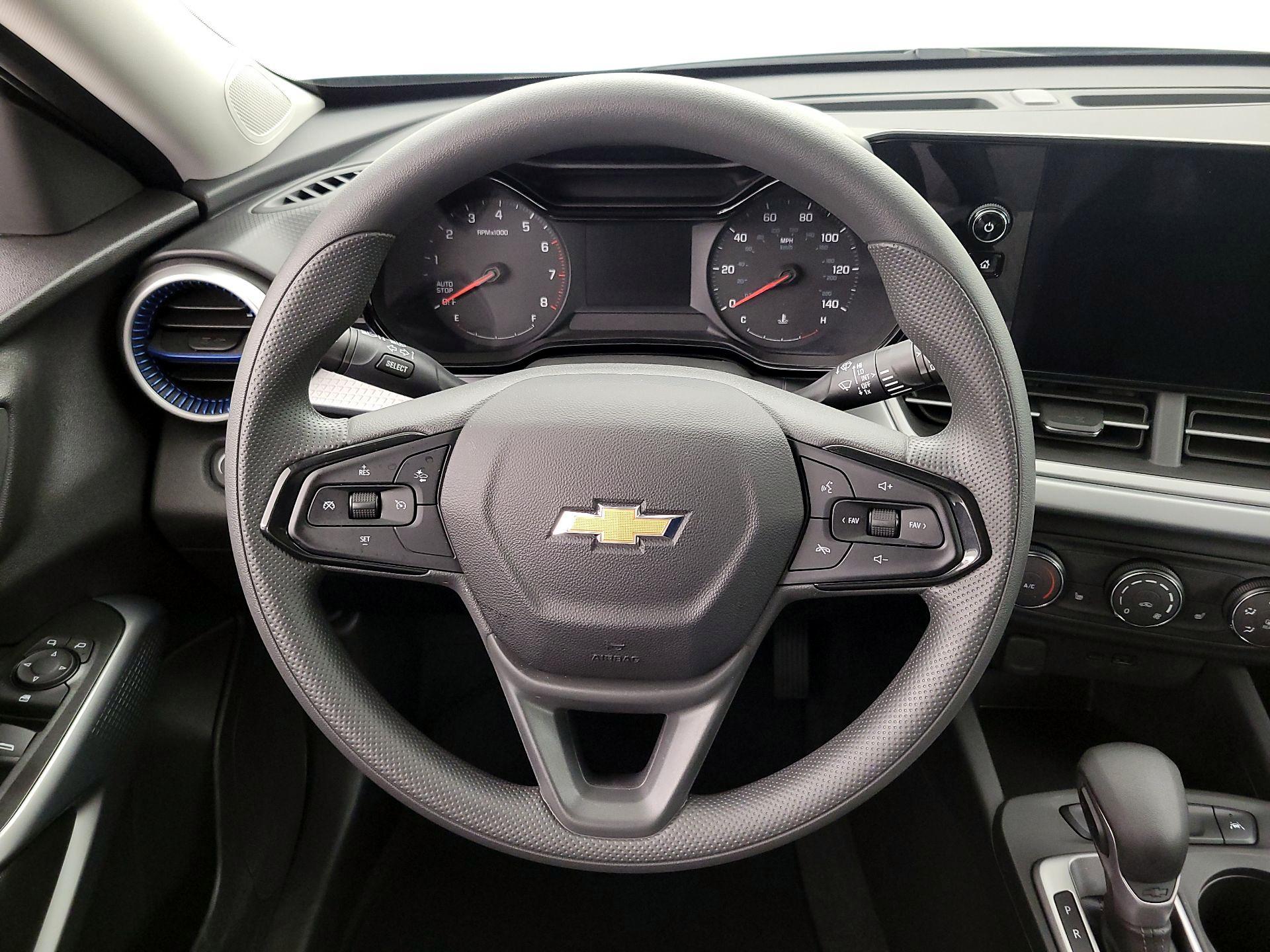 Thumbnail: 2025 Chevrolet Trax - 10