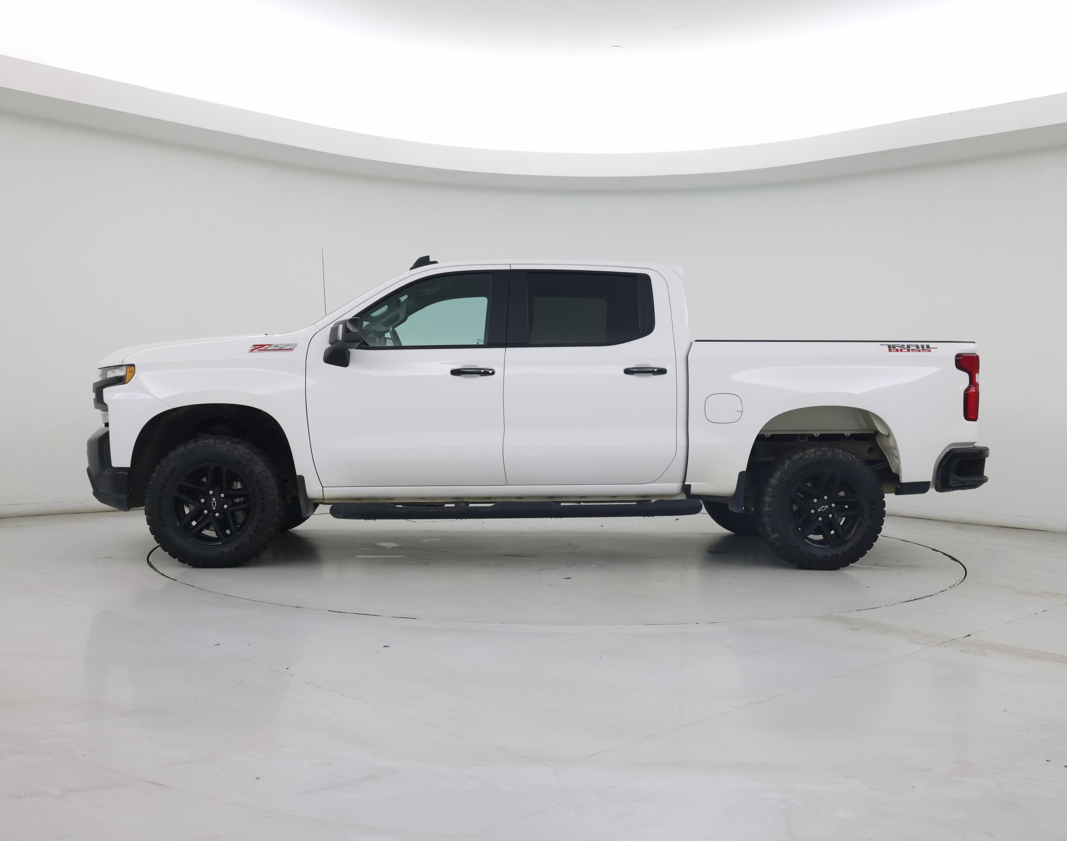 Thumbnail: 2019 Chevrolet Silverado 1500 - 3