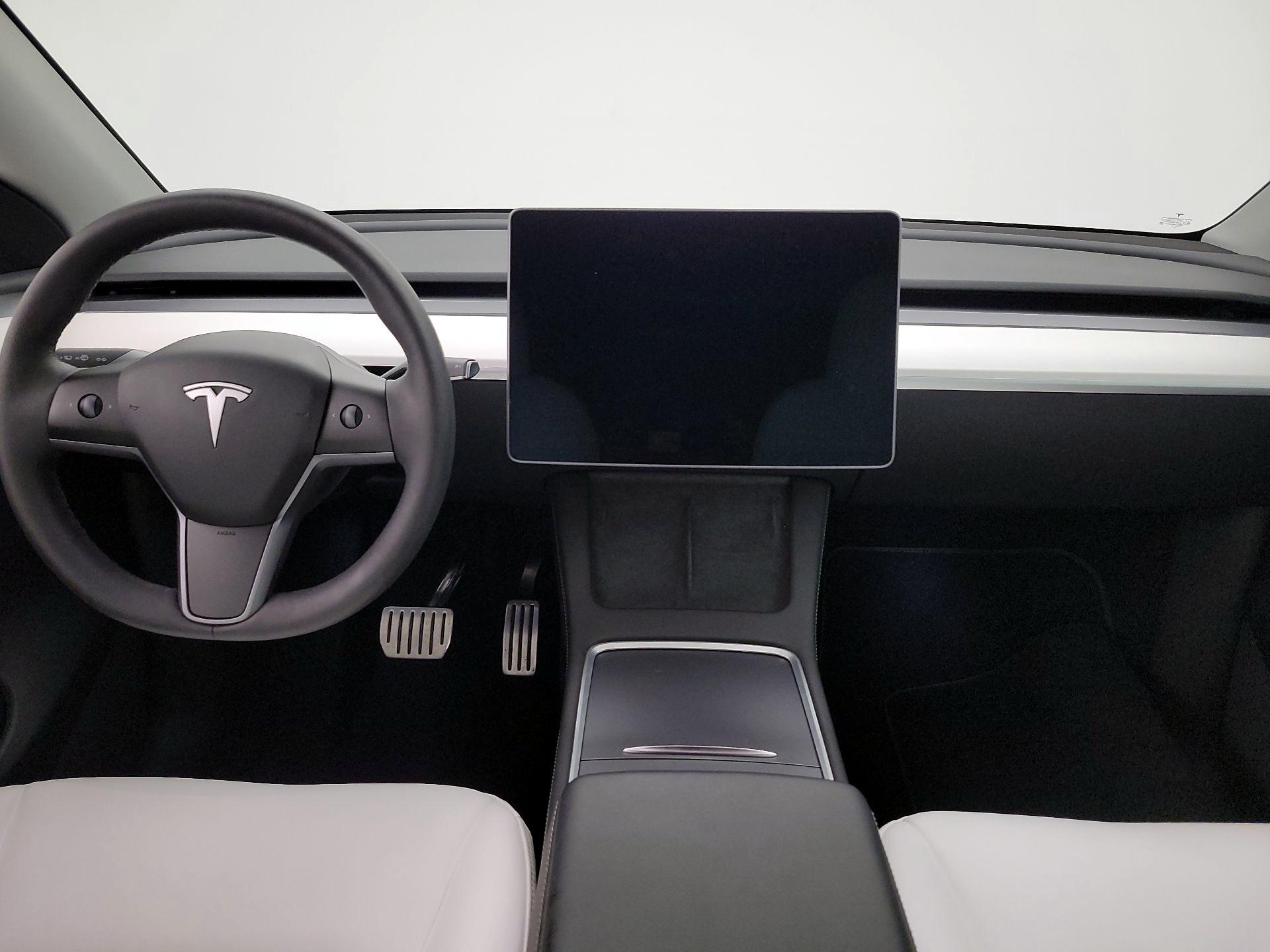 Thumbnail: 2023 Tesla Model Y - 9