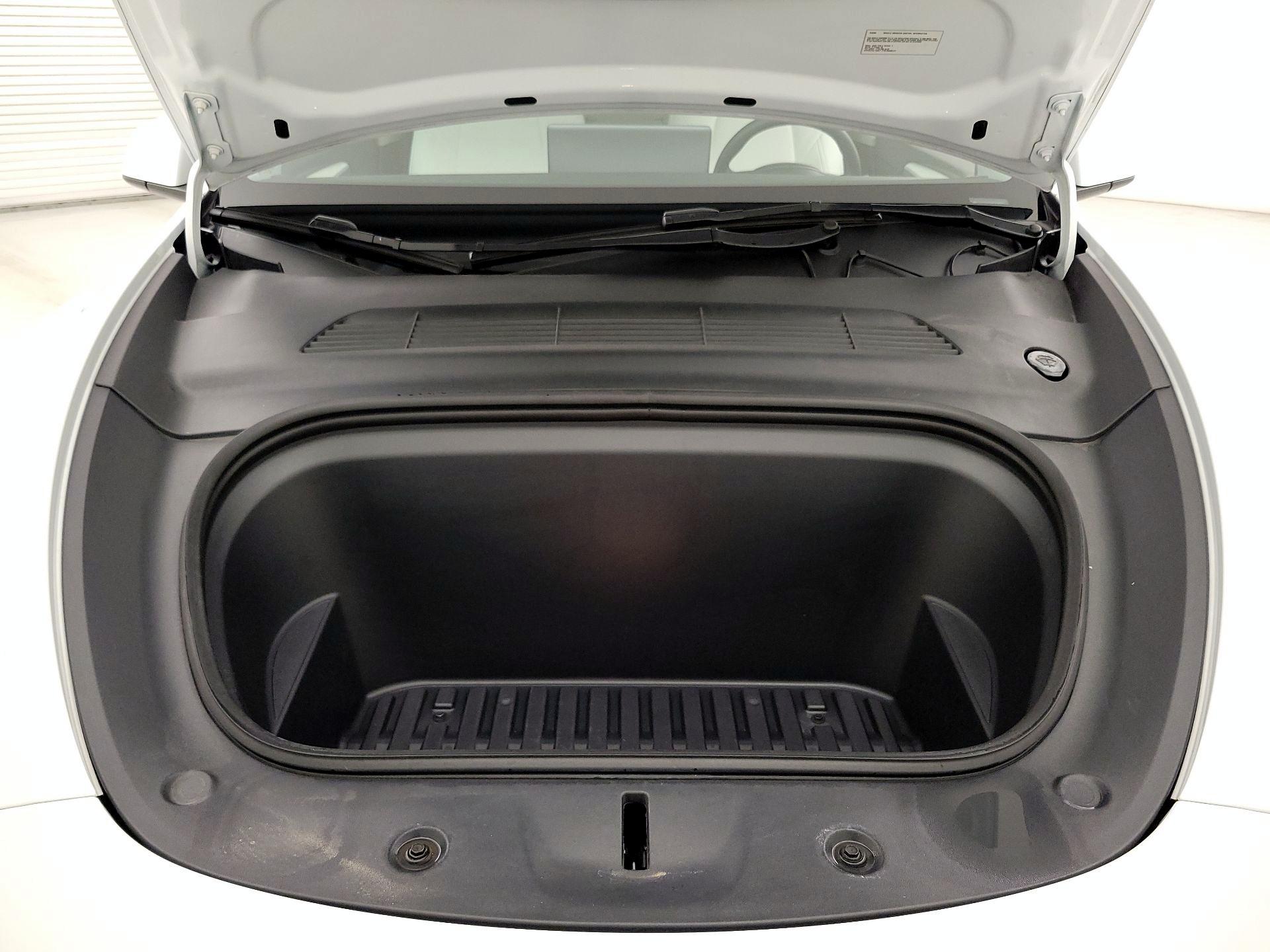 Thumbnail: 2023 Tesla Model Y - 19