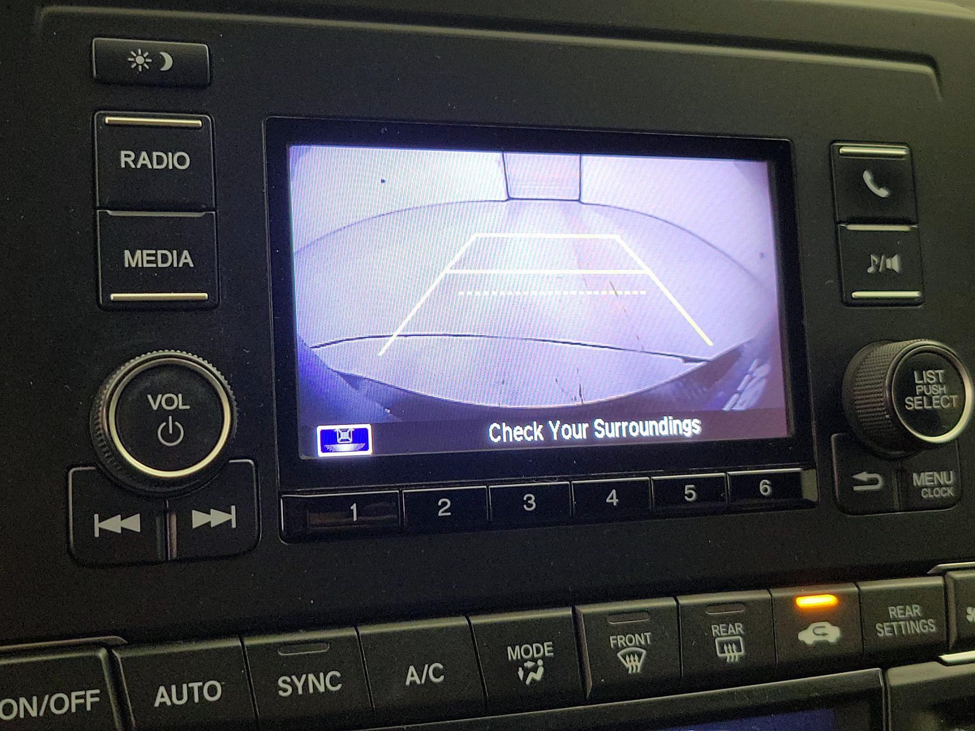 Thumbnail: 2019 Honda Odyssey - 14