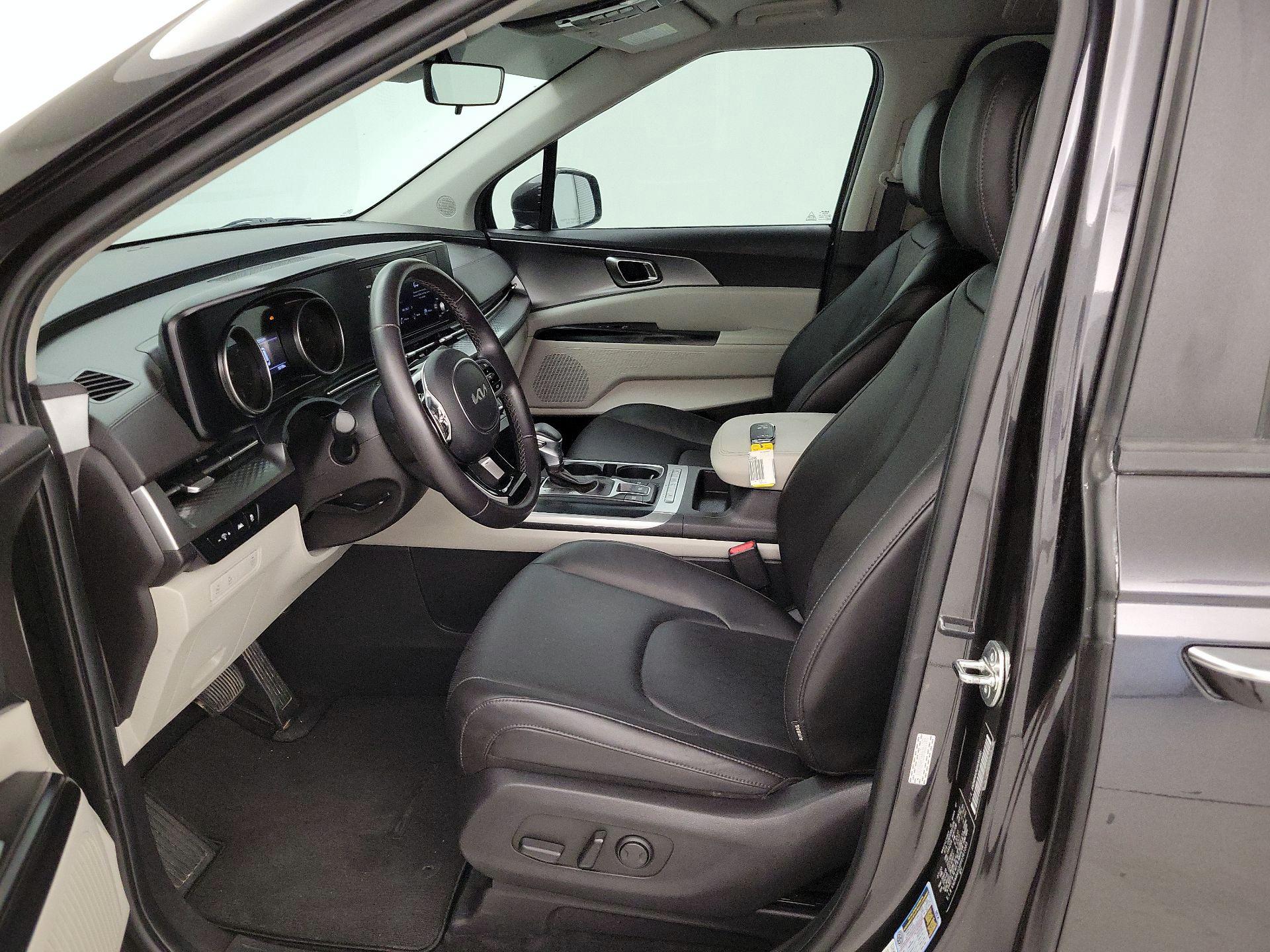 Thumbnail: 2024 Kia Carnival - 11