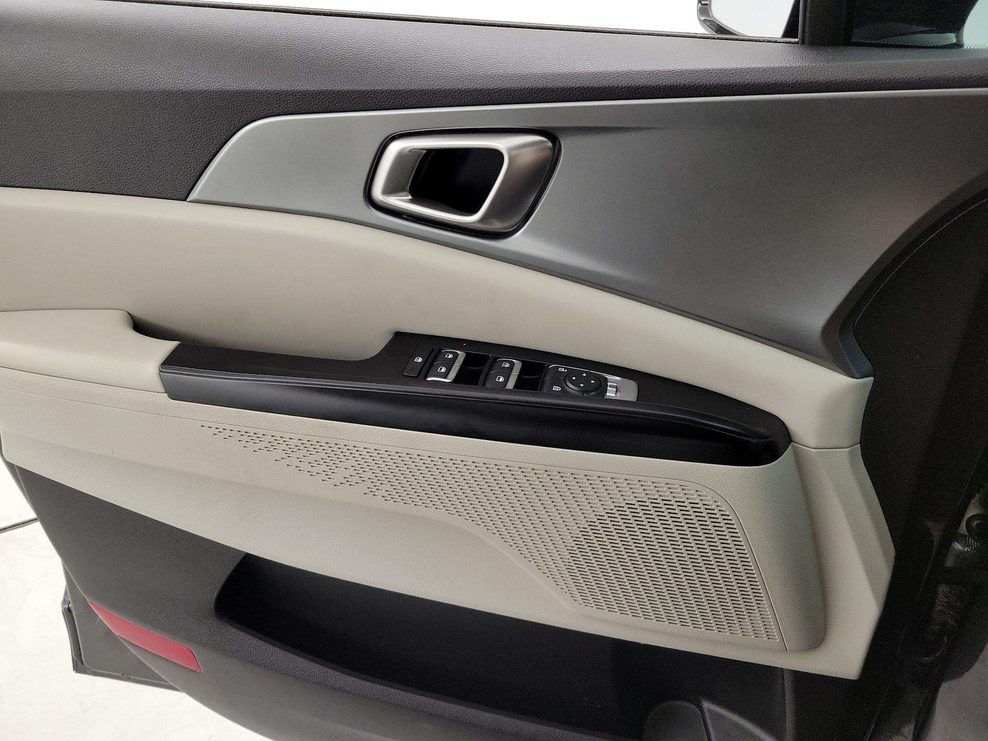 Thumbnail: 2024 Kia Carnival - 12