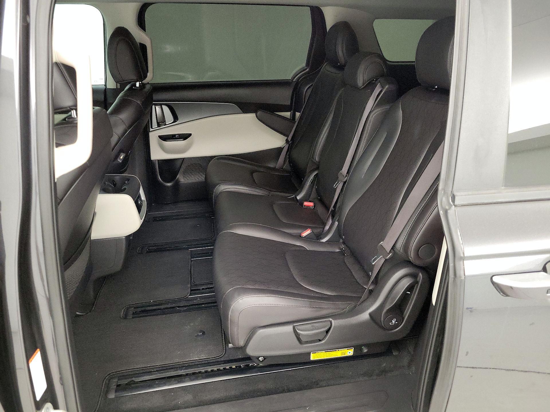 Thumbnail: 2024 Kia Carnival - 19