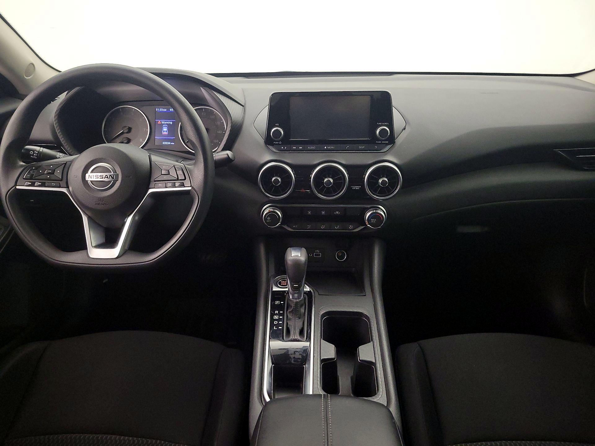 Thumbnail: 2020 Nissan Sentra - 9