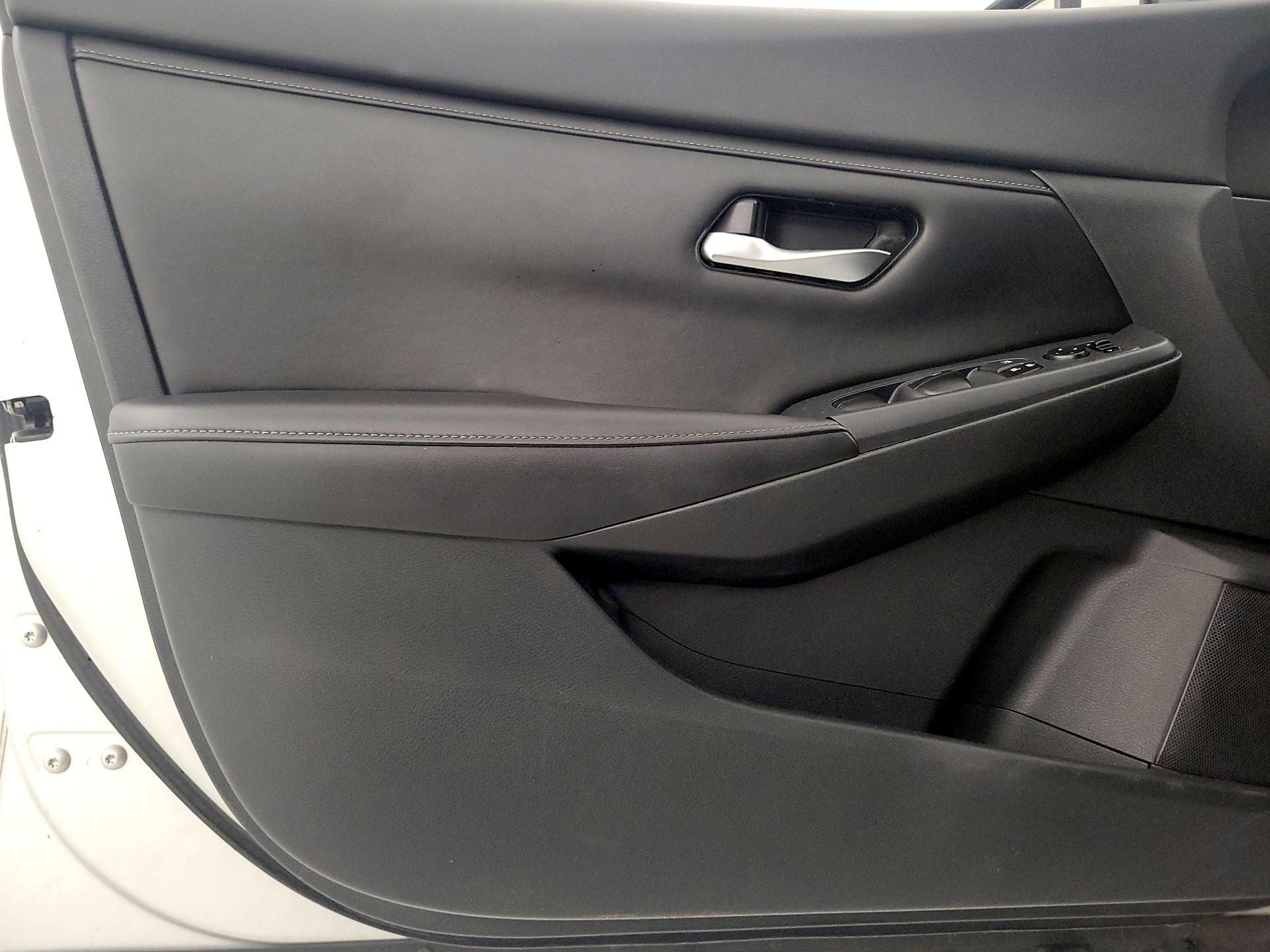 Thumbnail: 2020 Nissan Sentra - 12