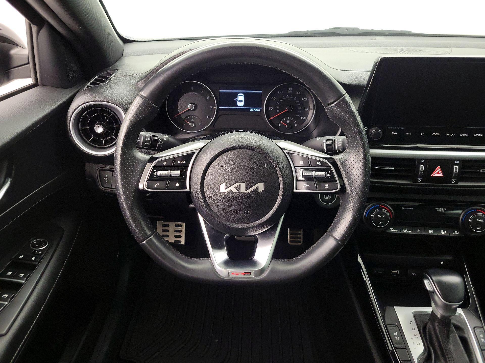 Thumbnail: 2024 Kia Forte - 10