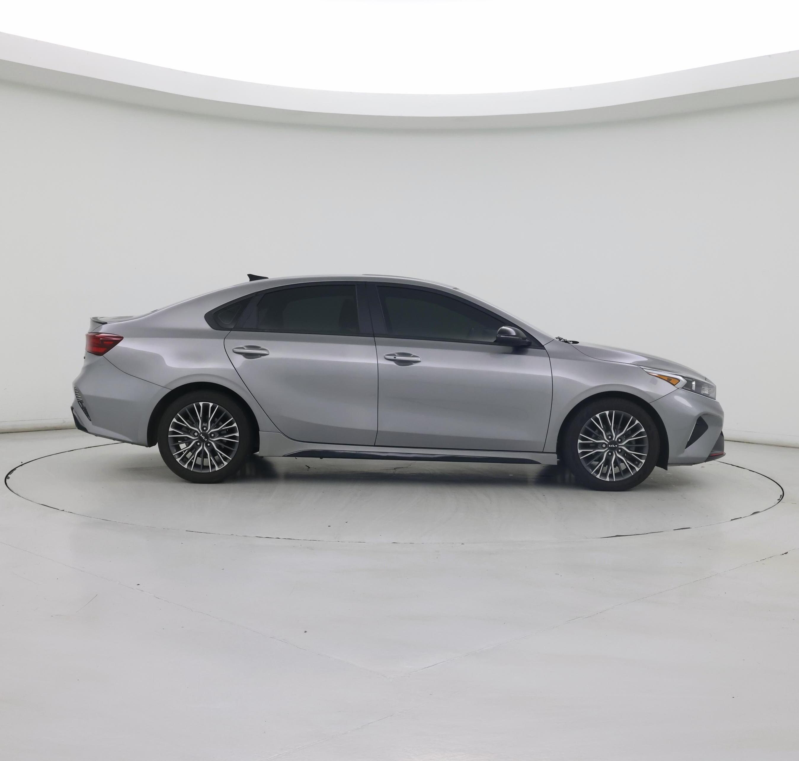 Thumbnail: 2024 Kia Forte - 7