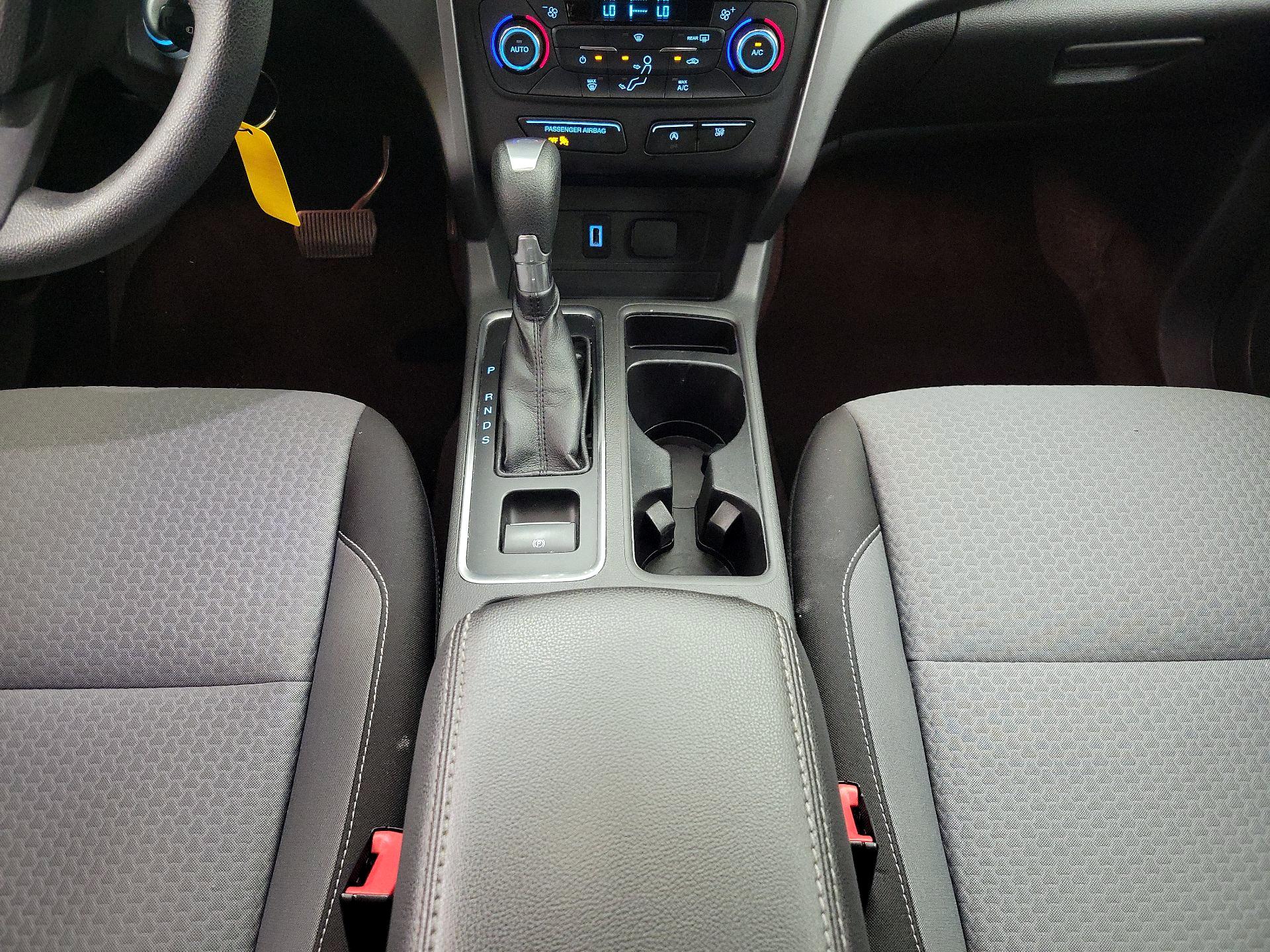 Thumbnail: 2017 Ford Escape - 17