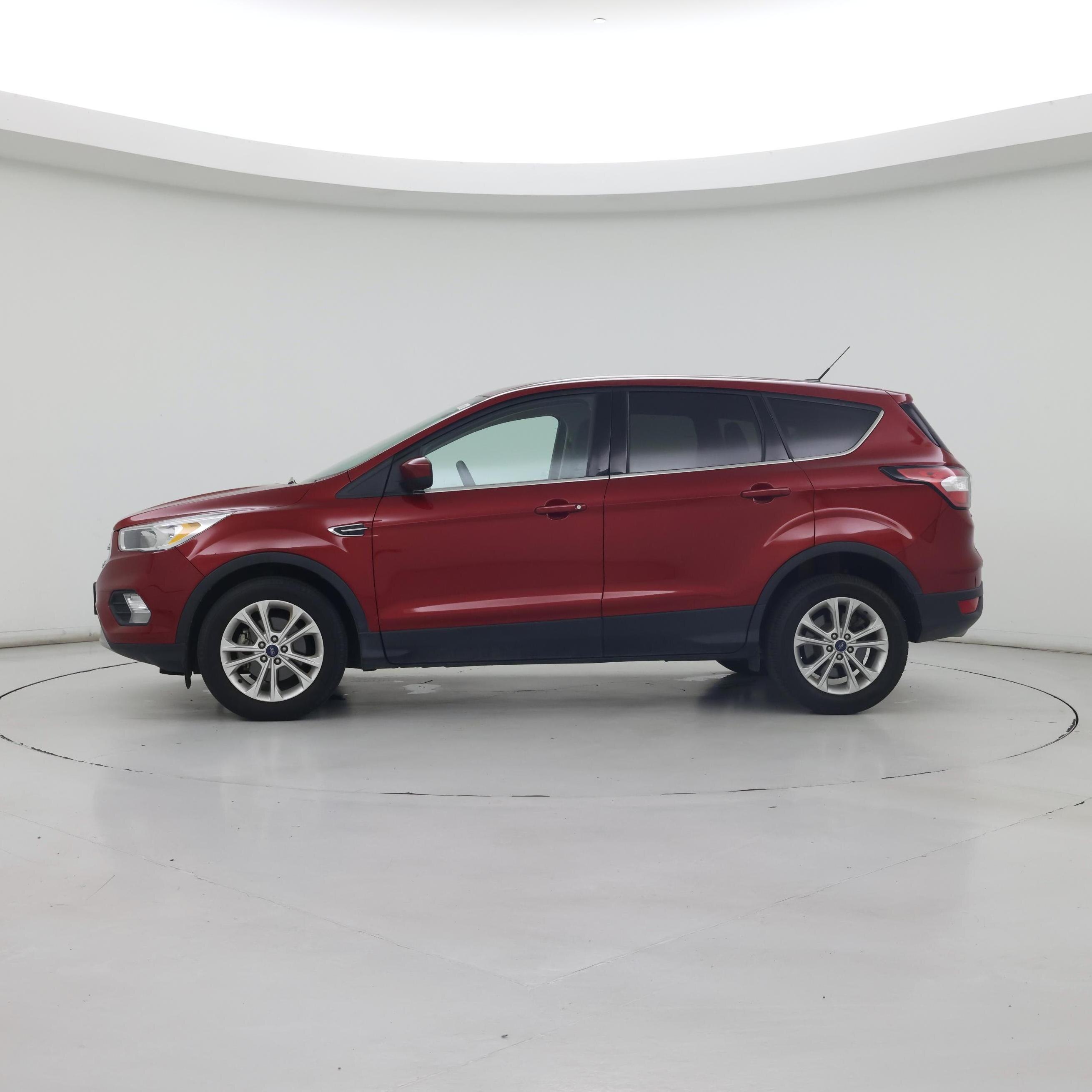 Thumbnail: 2017 Ford Escape - 3