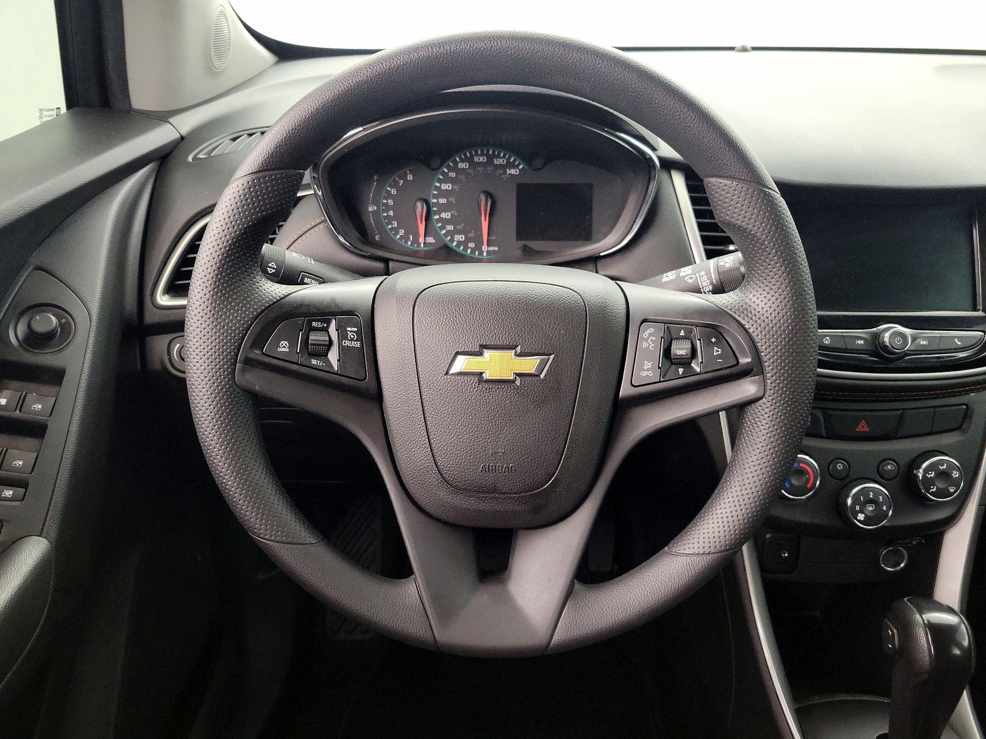 Thumbnail: 2020 Chevrolet Trax - 10