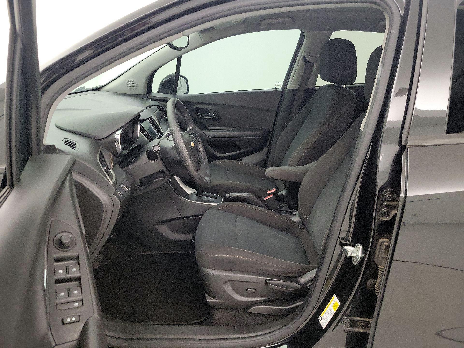 Thumbnail: 2020 Chevrolet Trax - 11