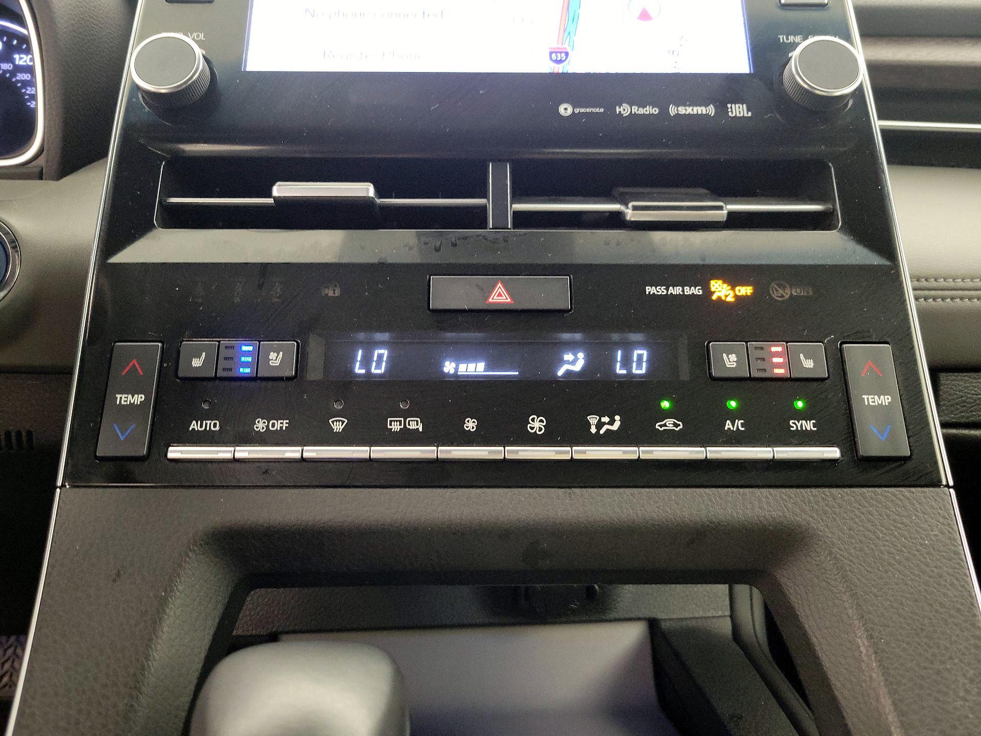 Thumbnail: 2021 Toyota Avalon - 16