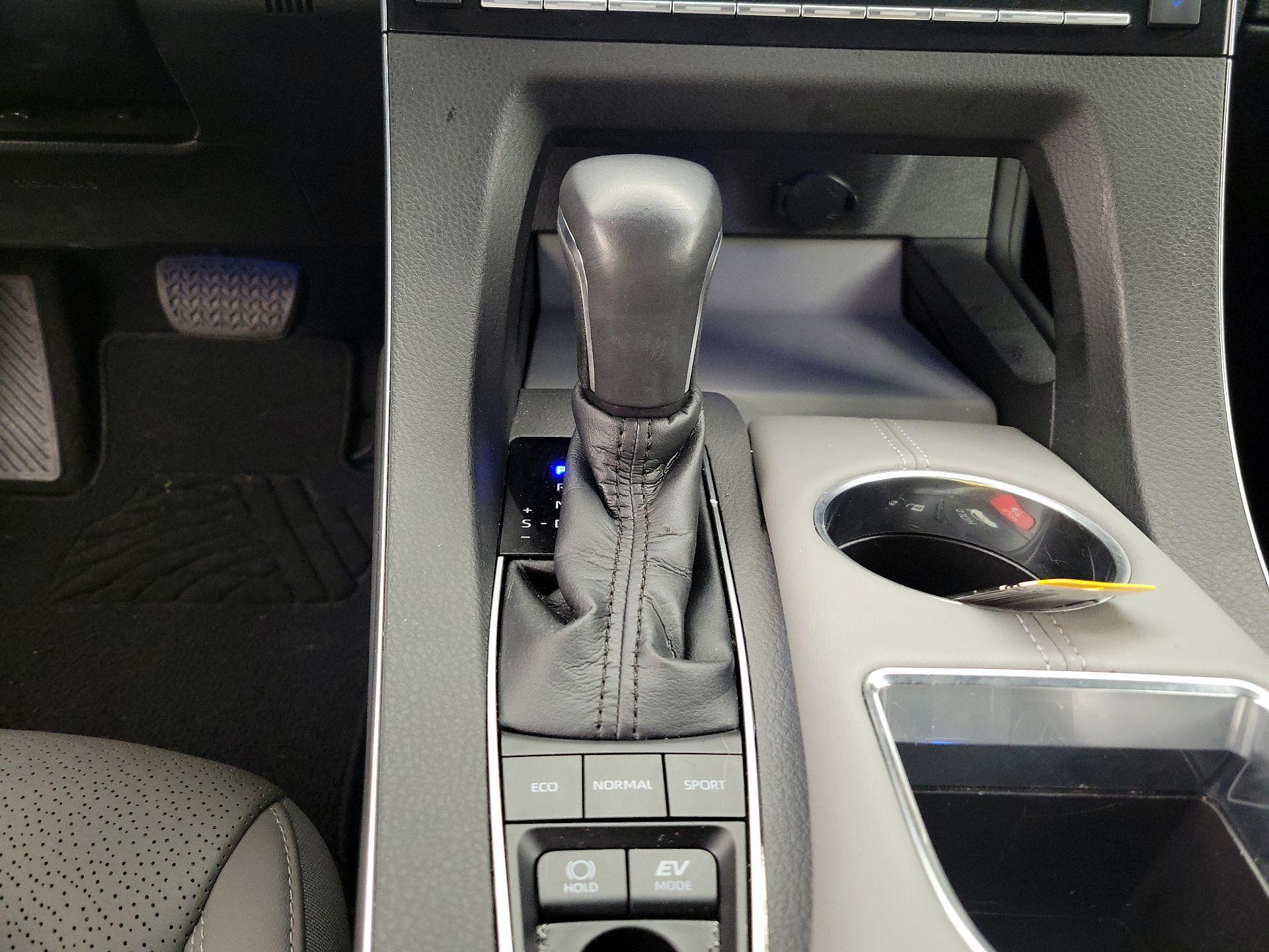 Thumbnail: 2021 Toyota Avalon - 17