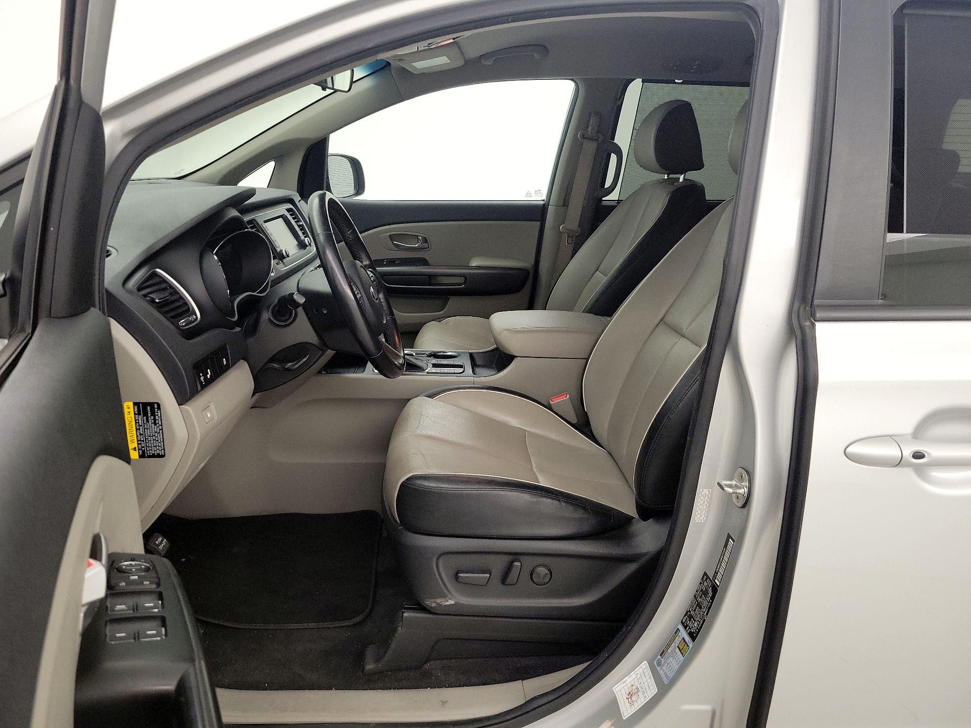 Thumbnail: 2021 Kia Sedona - 11