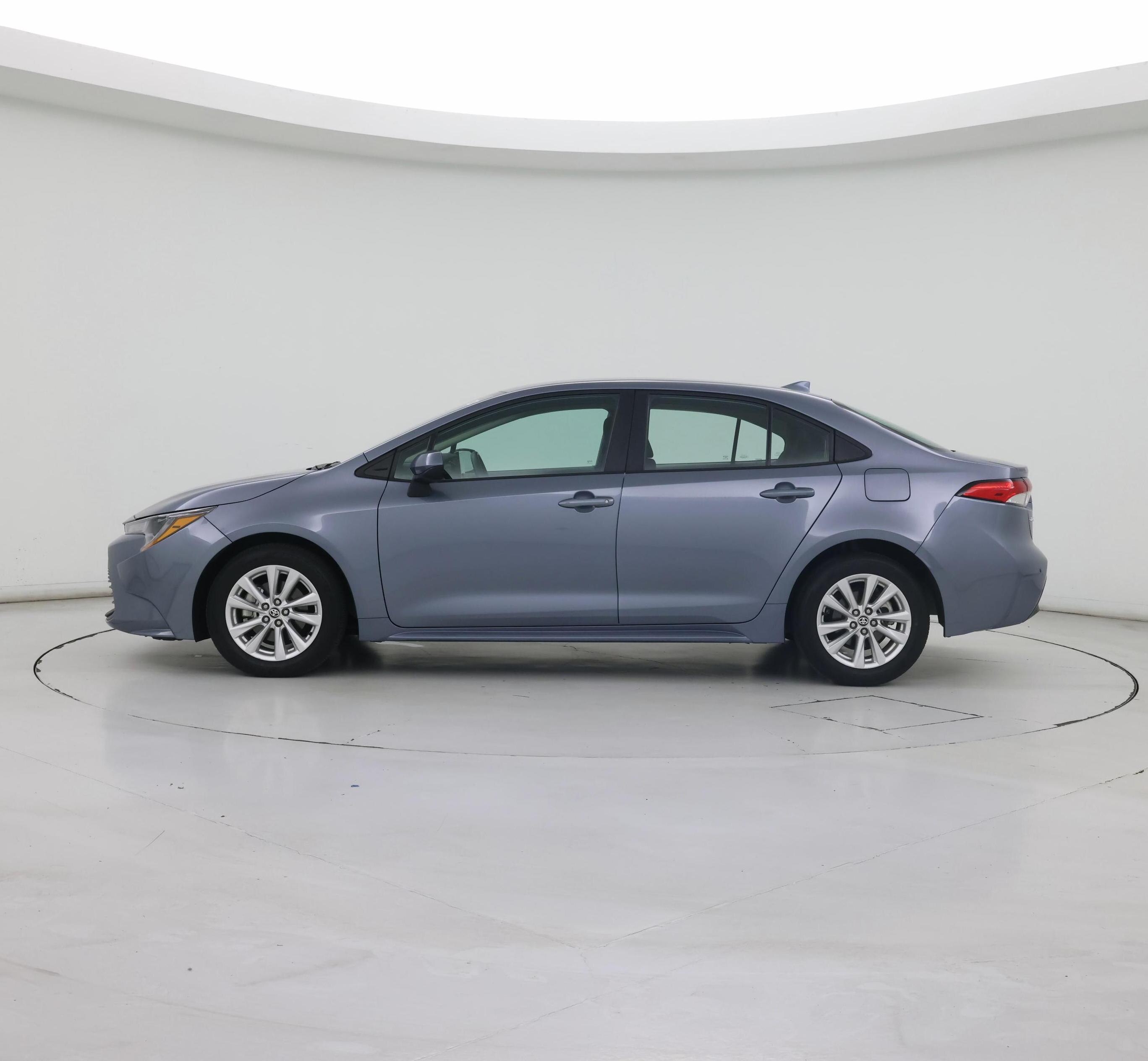 Thumbnail: 2024 Toyota Corolla - 3