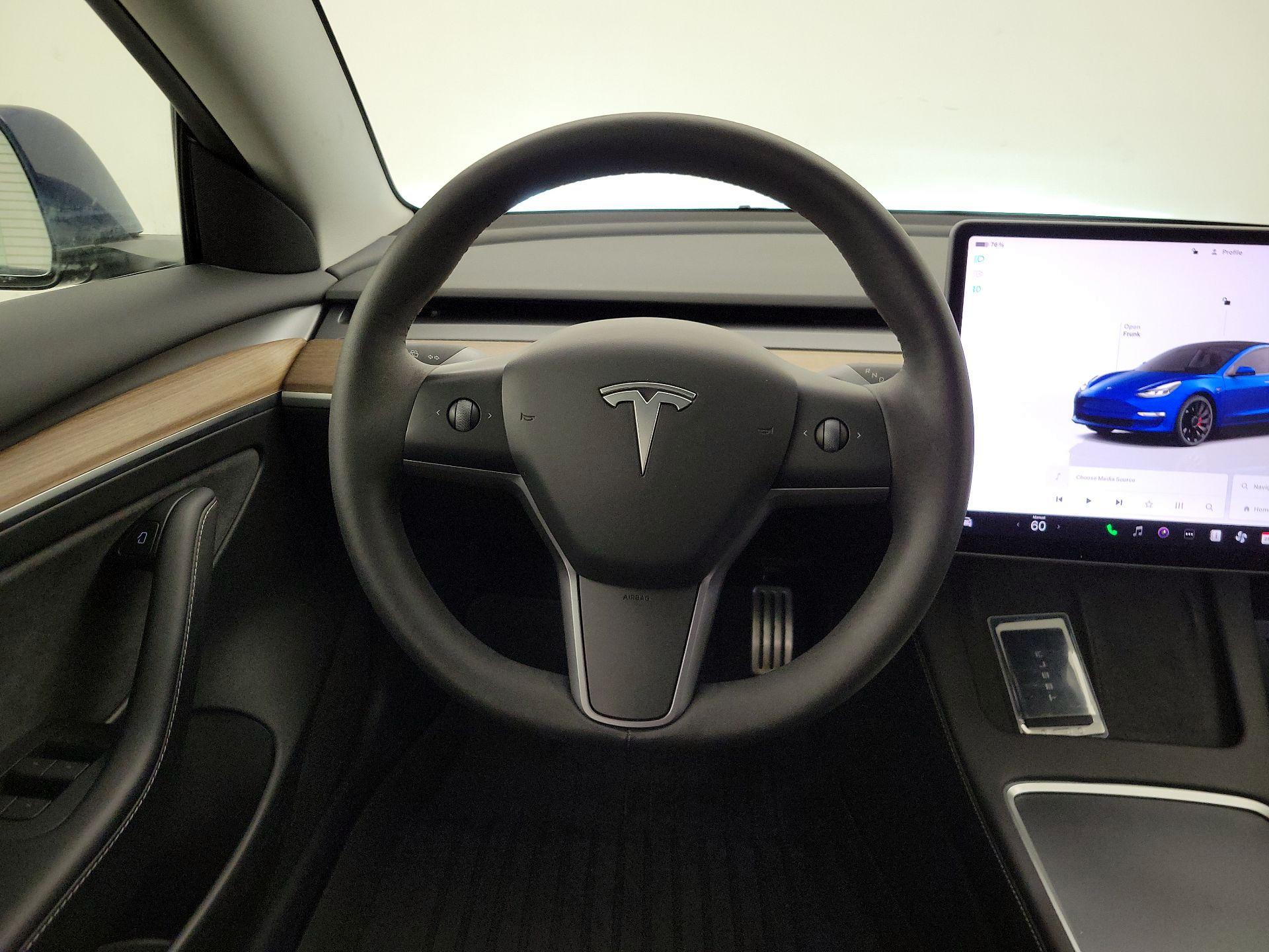 Thumbnail: 2023 Tesla Model 3 - 10