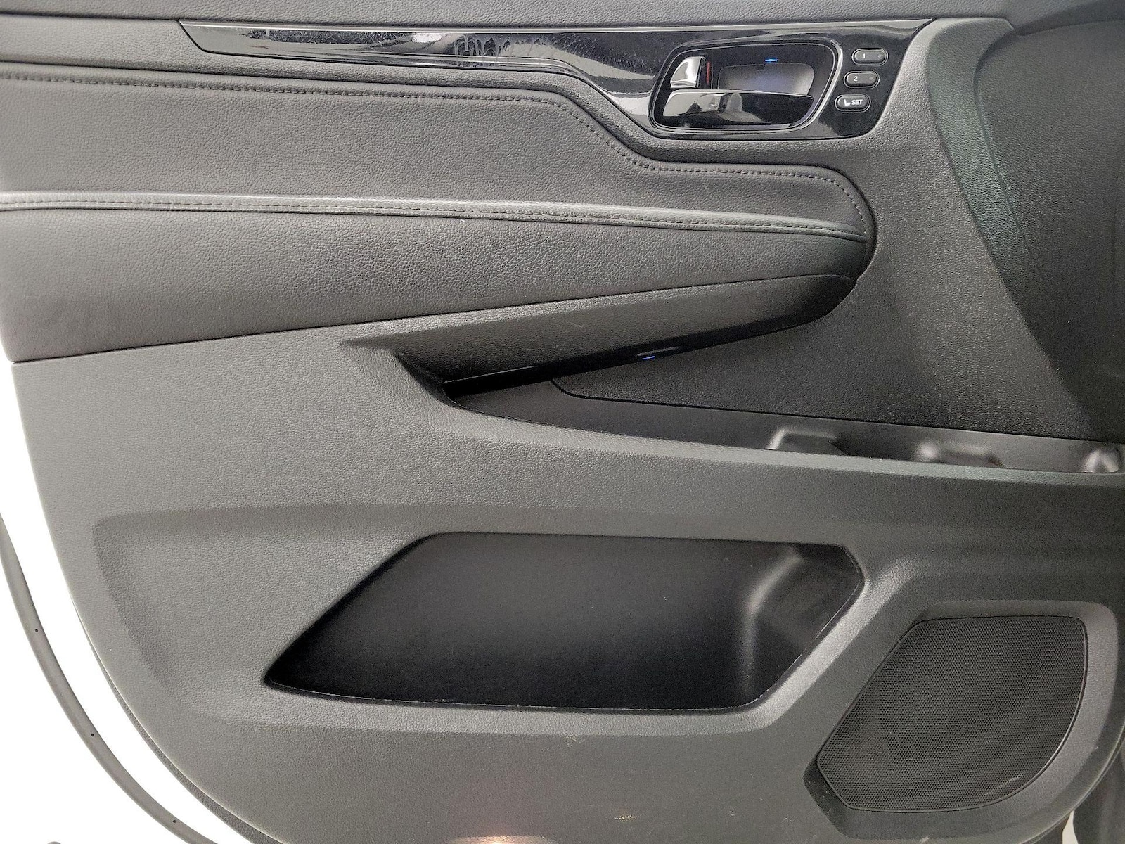 2022 Honda Odyssey Touring - Photo 13