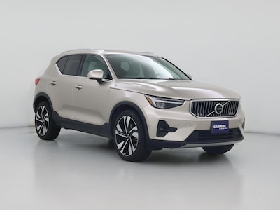 2023 Volvo XC40 B5 Plus Bright Theme