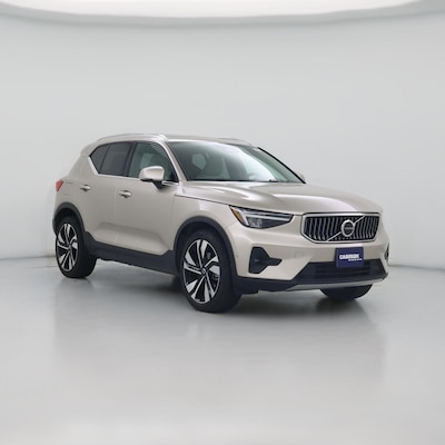 2023 Volvo XC40 B5 Plus Bright Theme